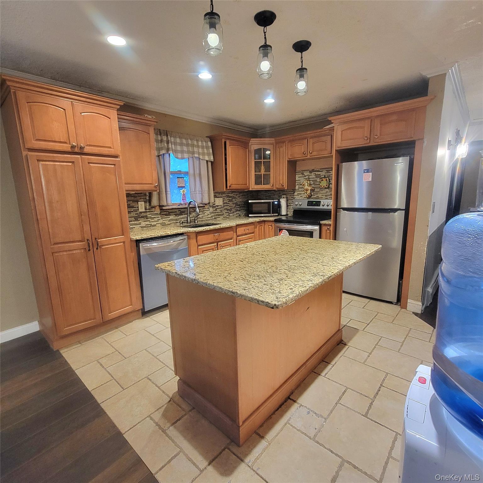 13 Lakeview Drive Property Photo 3