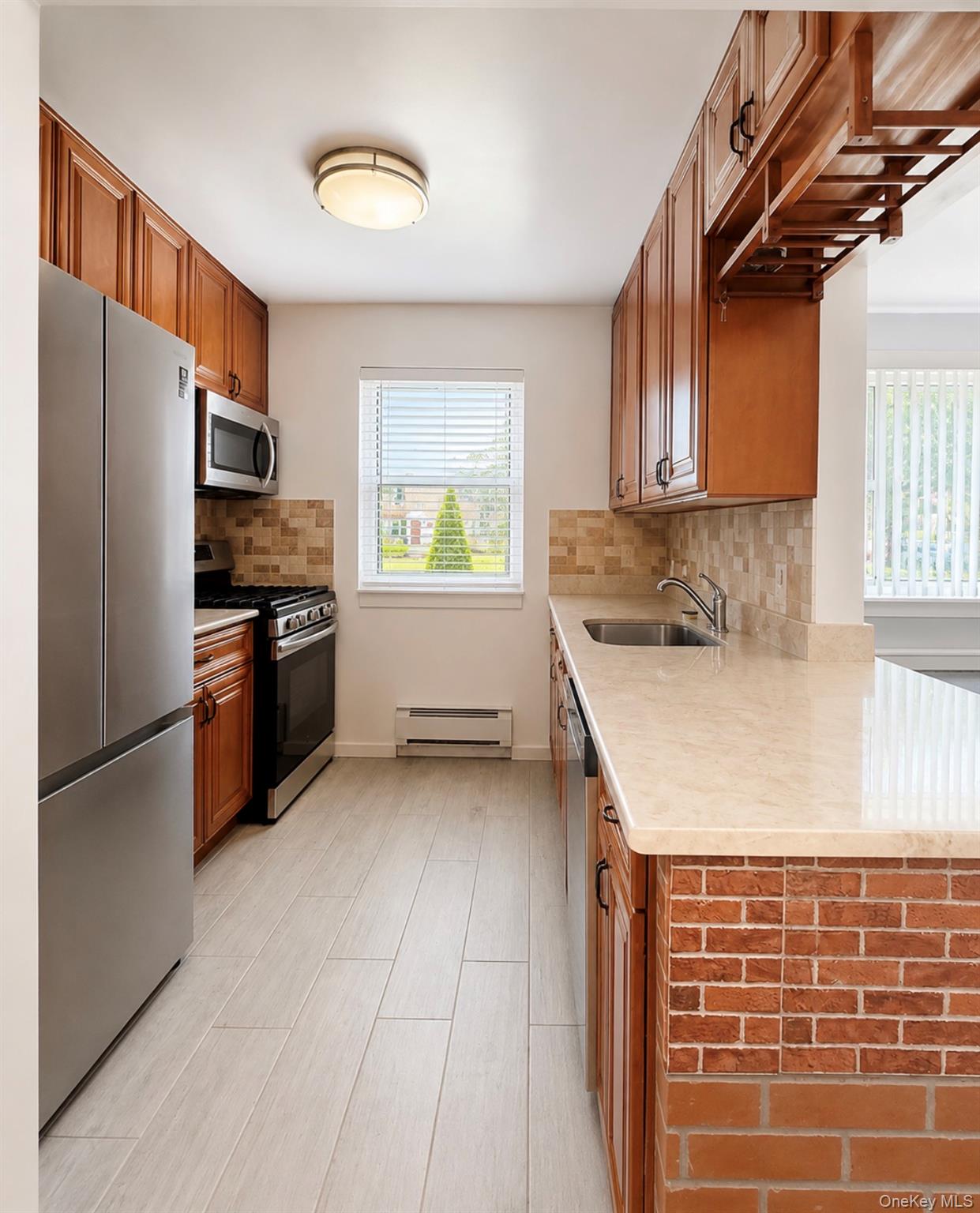 15054 Melbourne Avenue 1r Property Photo 4