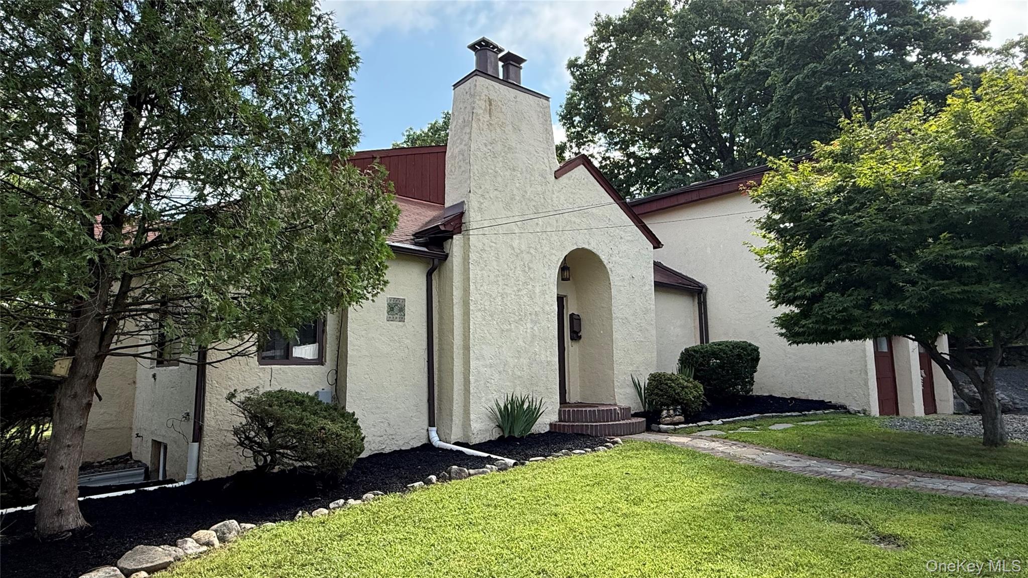 1 Sunset Drive Property Photo 1
