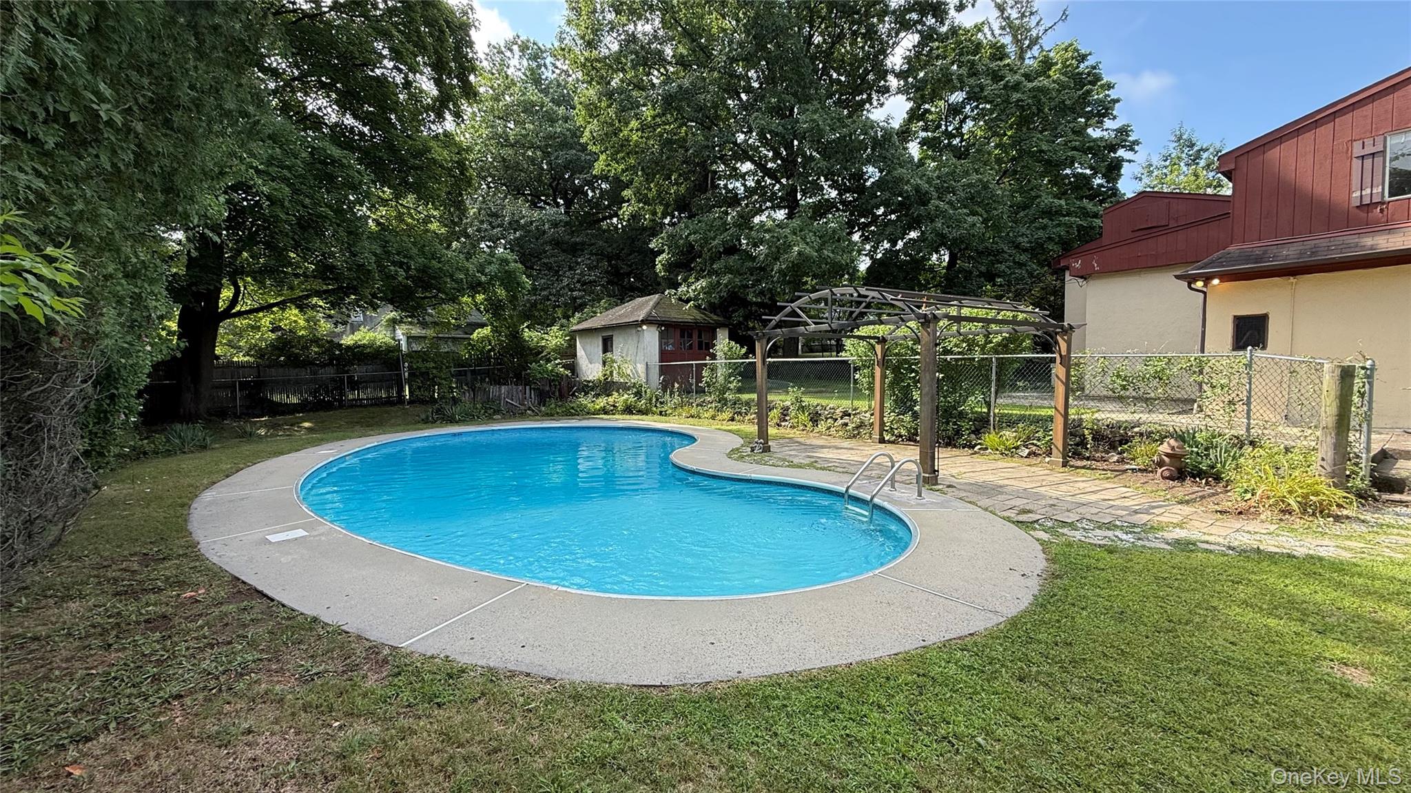1 Sunset Drive Property Photo 33