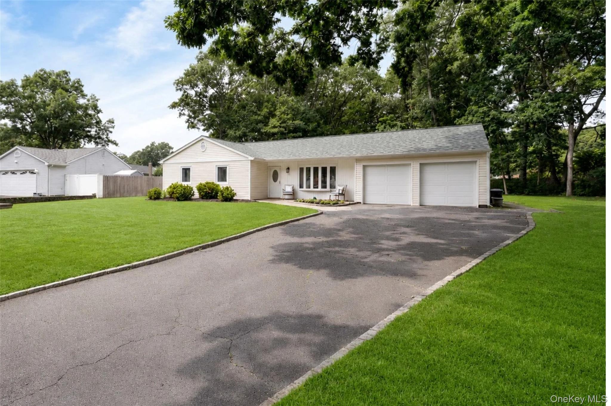 4 Shelley Court Property Photo 1