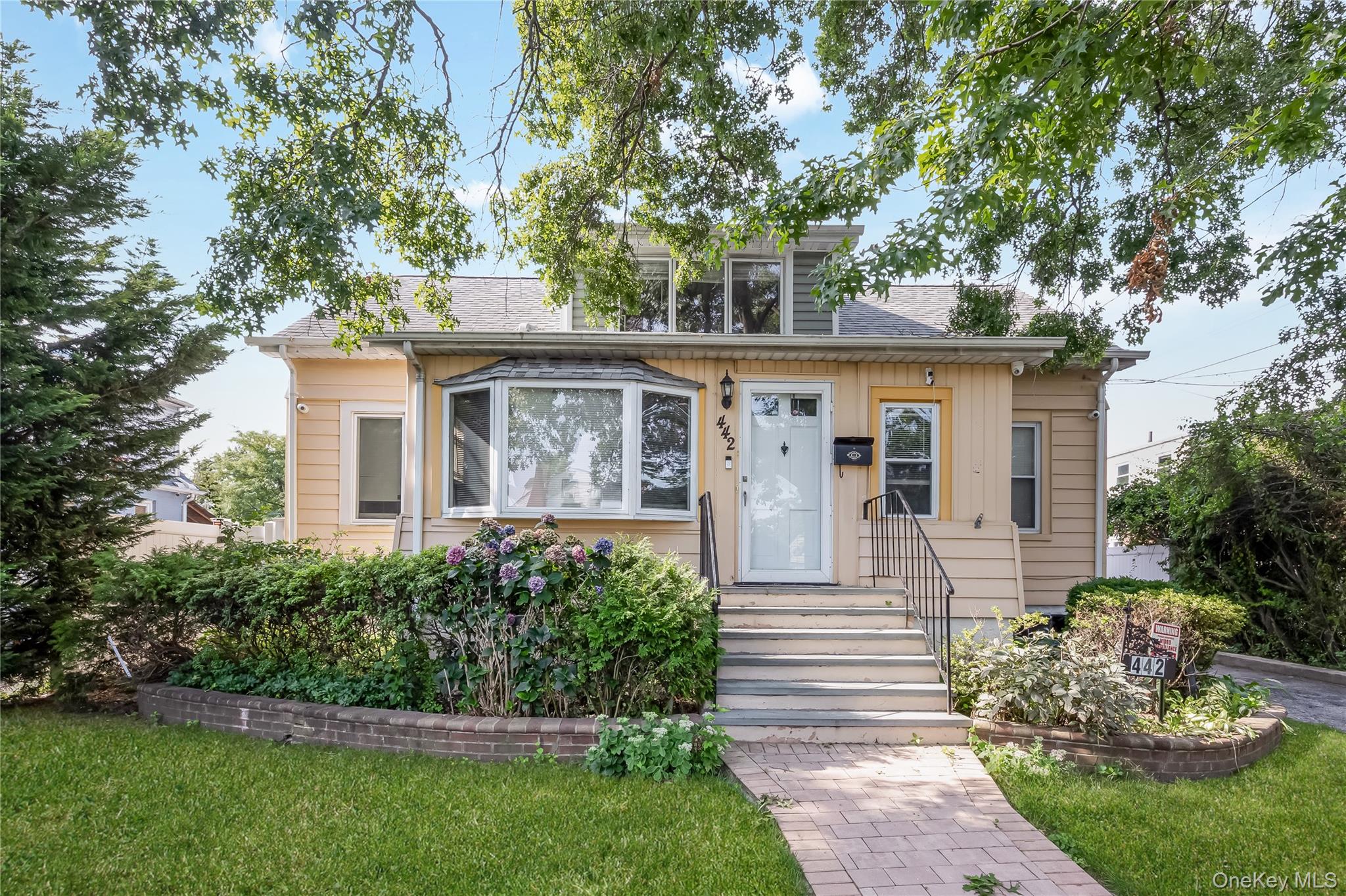 442 Cedar Street Property Photo 1