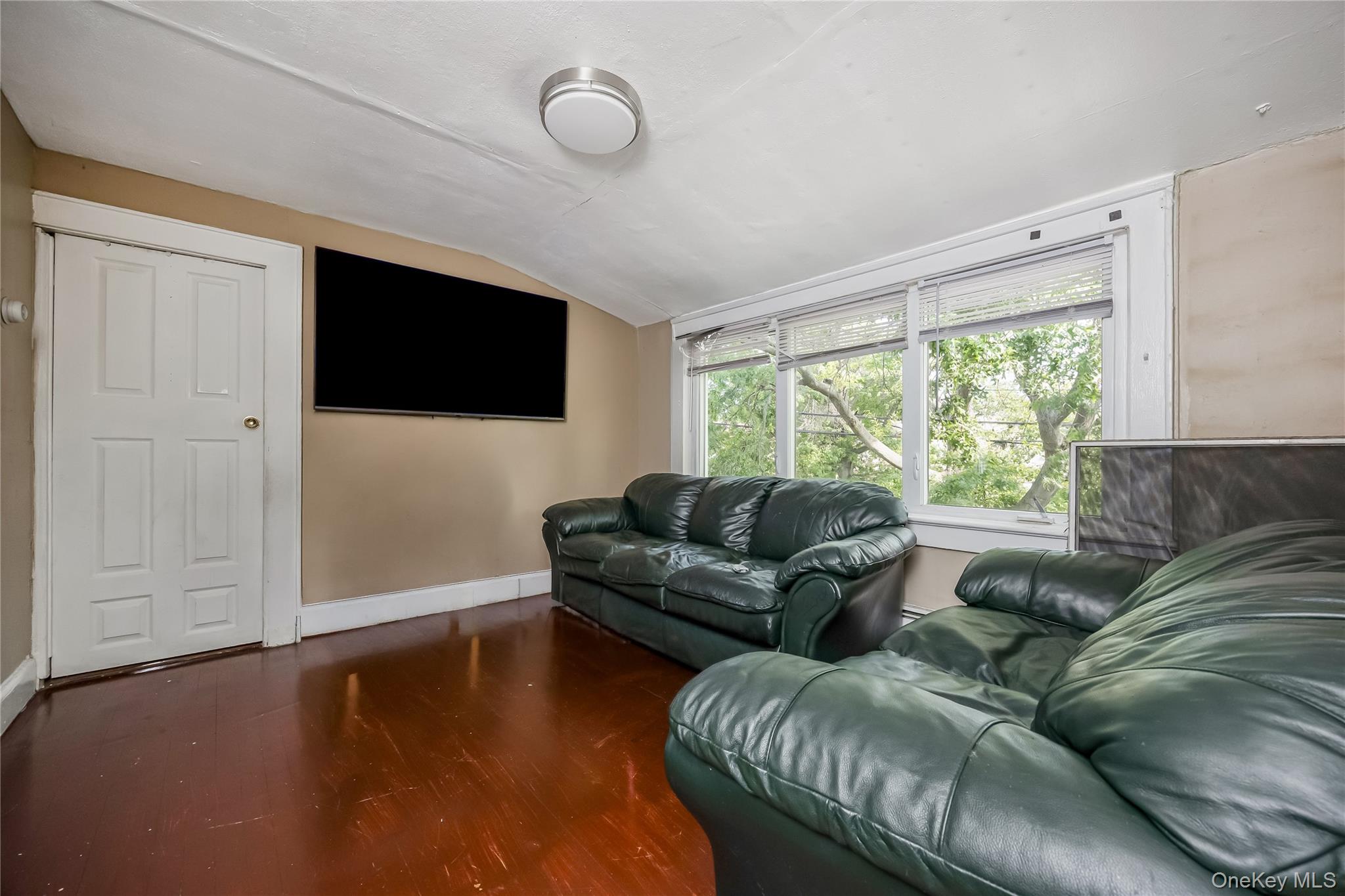 442 Cedar Street Property Photo 16