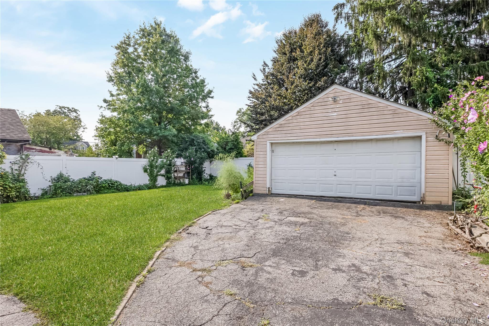 442 Cedar Street Property Photo 24