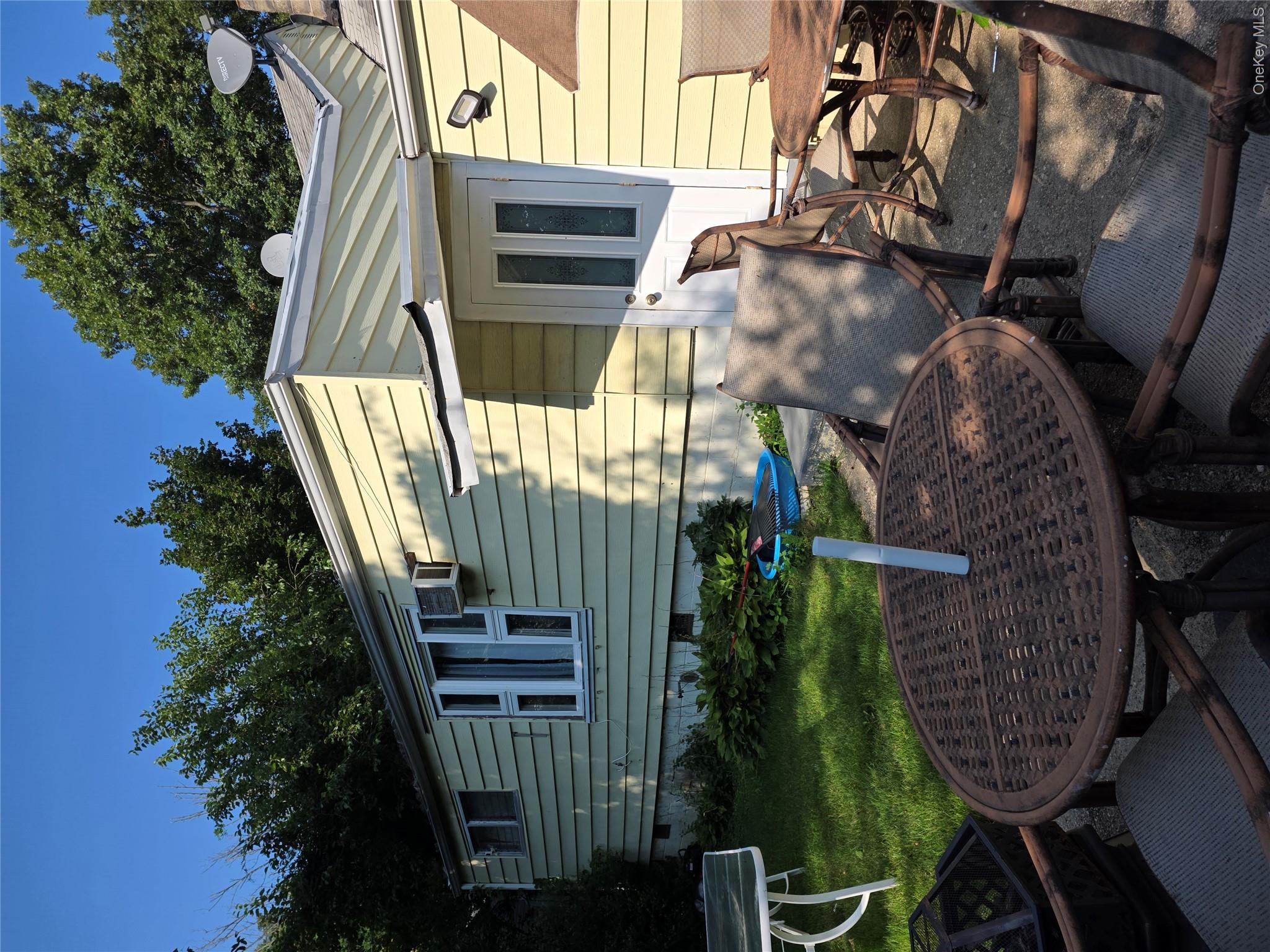 2467 New York Avenue Property Photo 9
