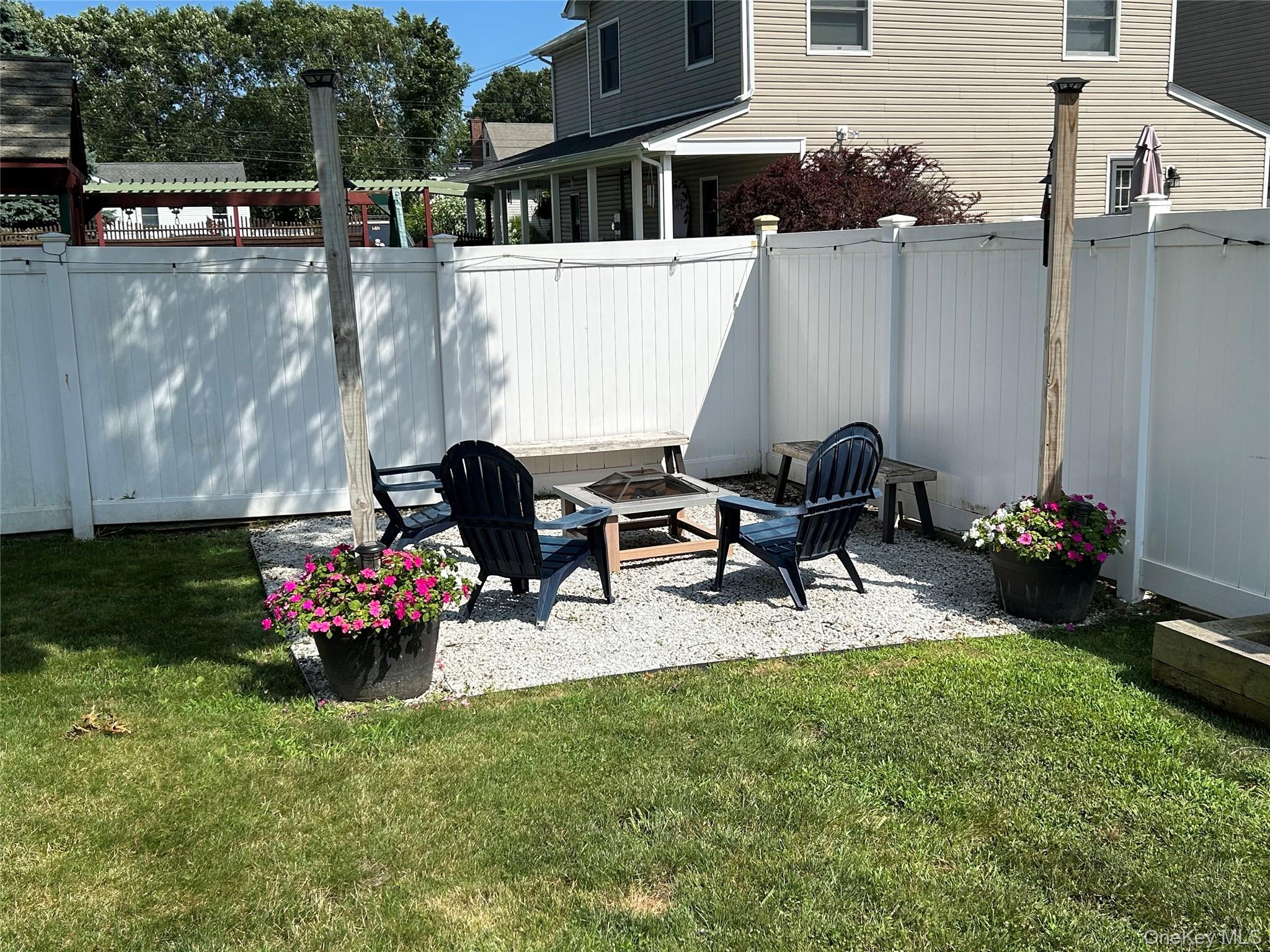 704 Myrtle Avenue Property Photo 4