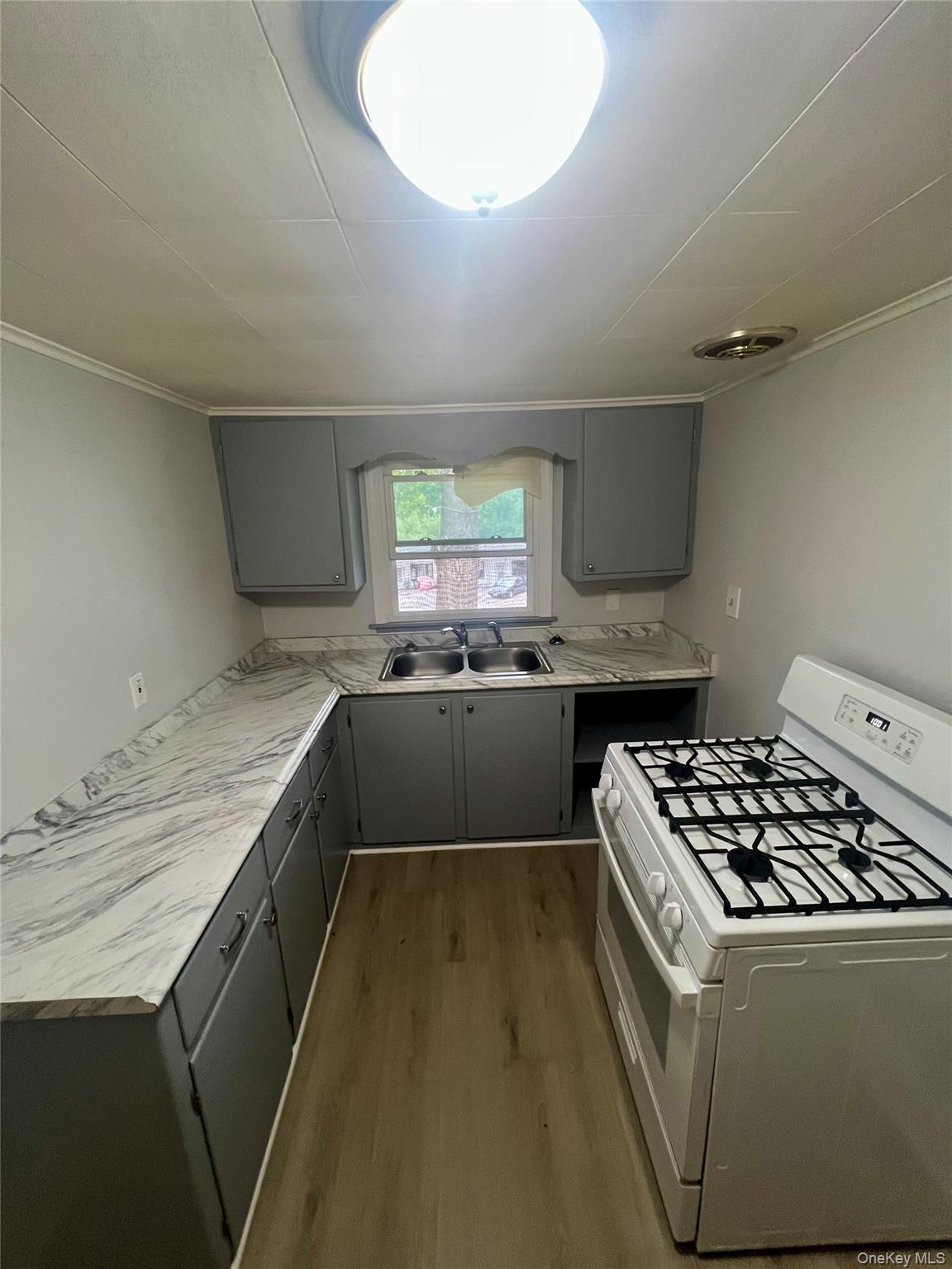 1612-1616 Route 9w A1 Property Photo 8