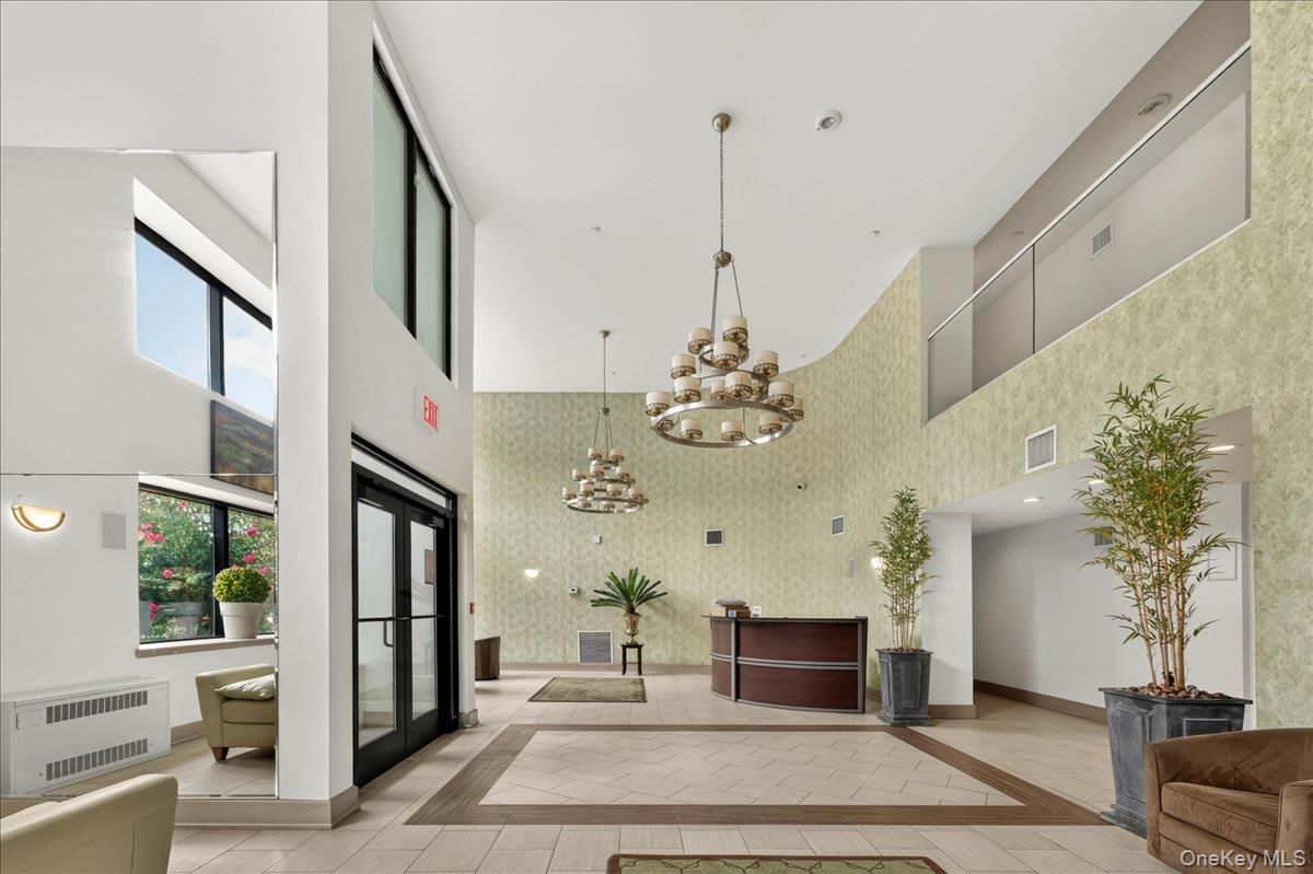 775 Lafayette Avenue 8e Property Photo 2
