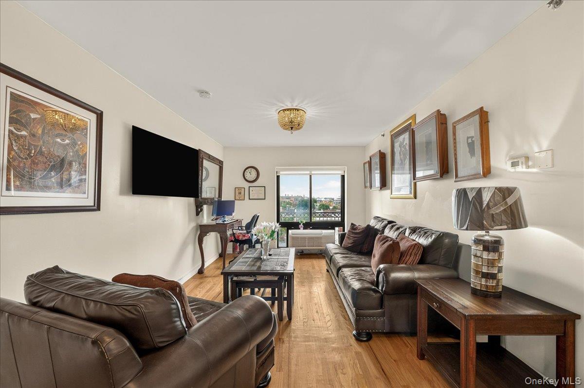 775 Lafayette Avenue 8e Property Photo 4