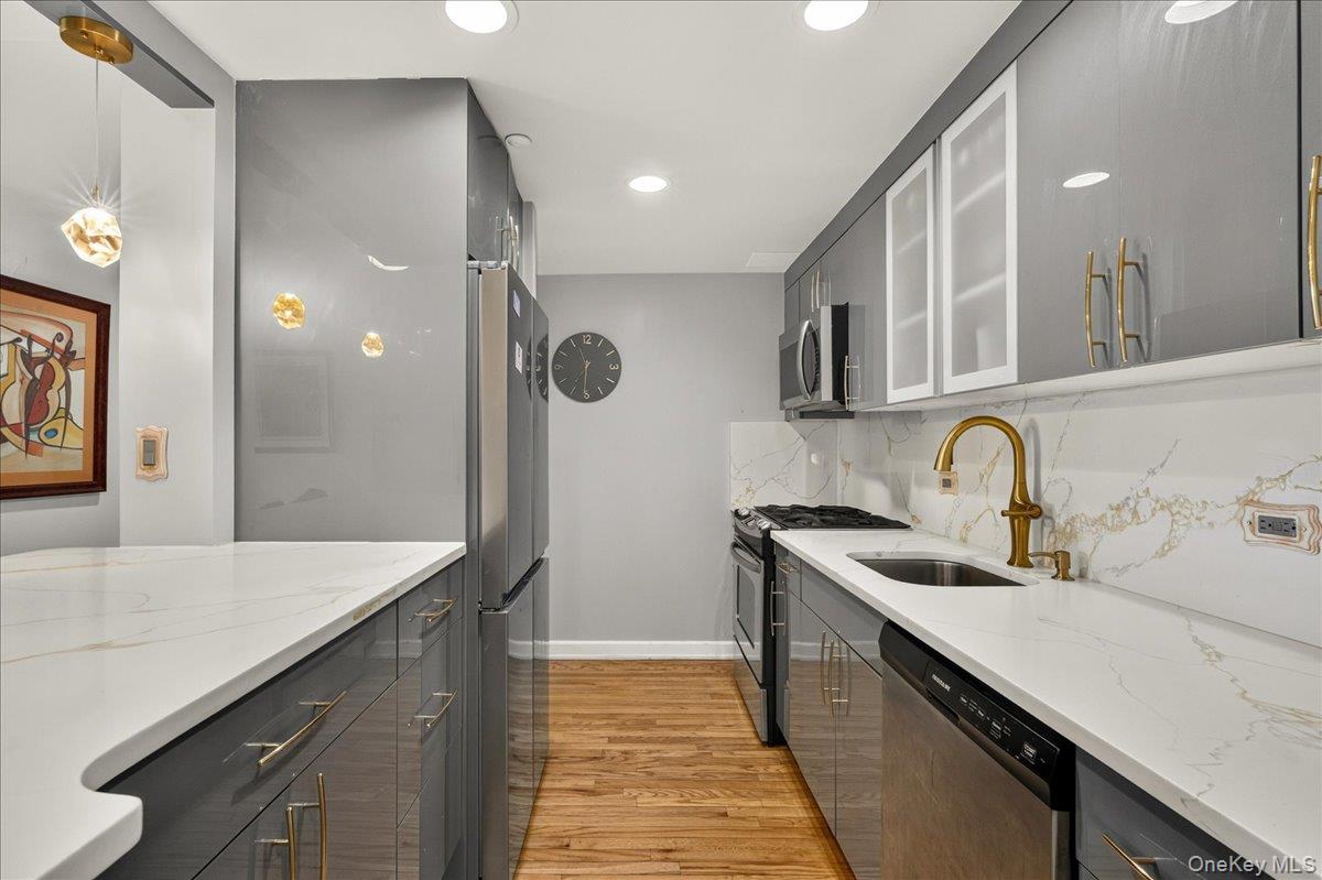 775 Lafayette Avenue 8e Property Photo 7