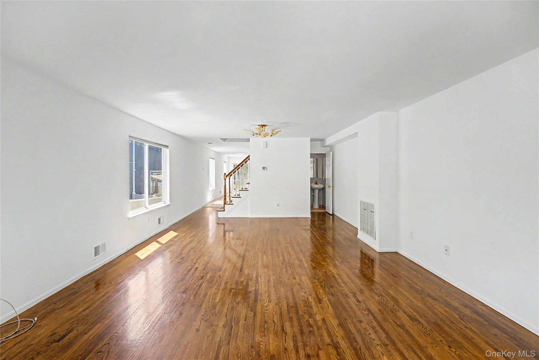 94 Greaves Avenue Property Photo 4