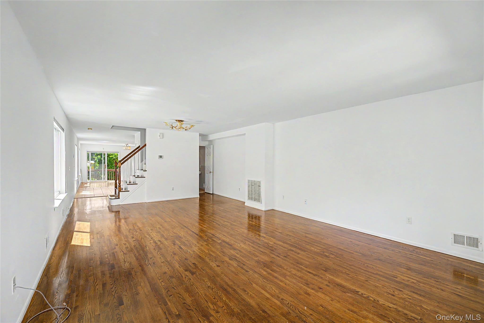94 Greaves Avenue Property Photo 5