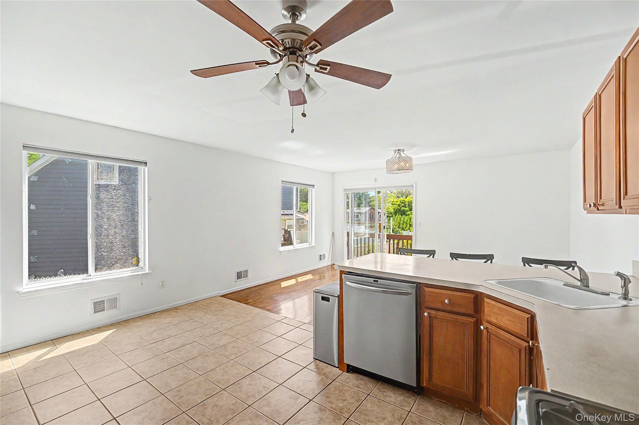 94 Greaves Avenue Property Photo 11