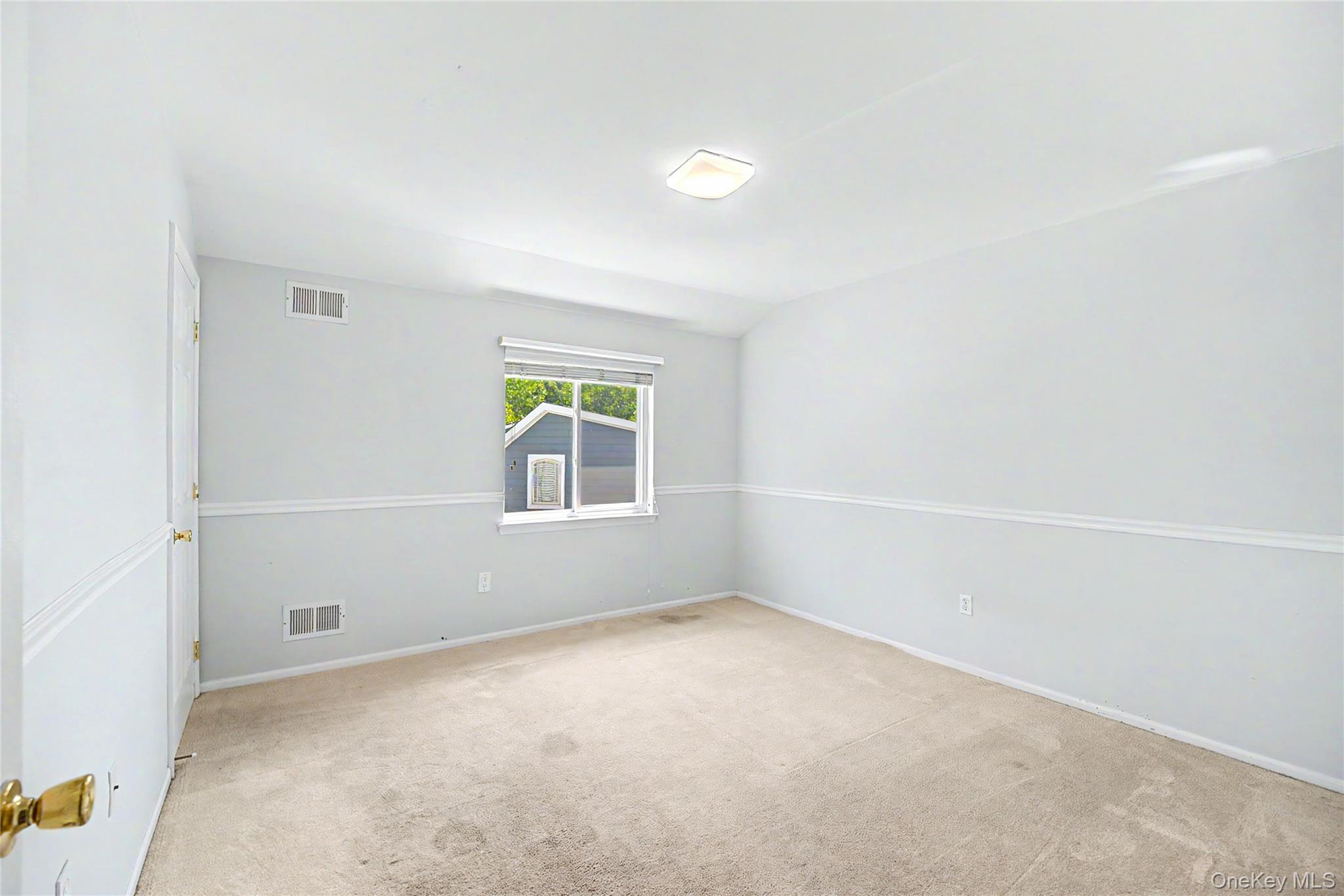94 Greaves Avenue Property Photo 13