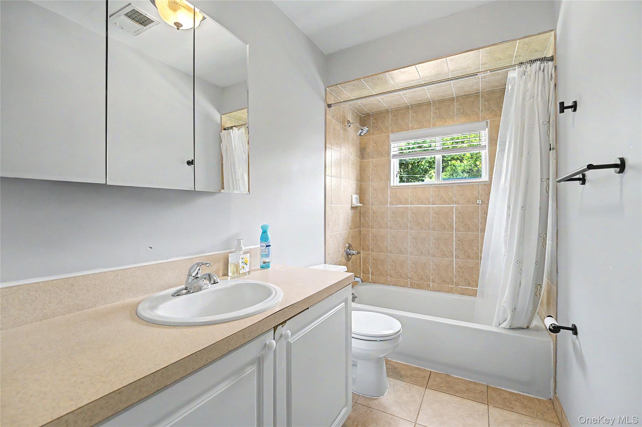 94 Greaves Avenue Property Photo 23