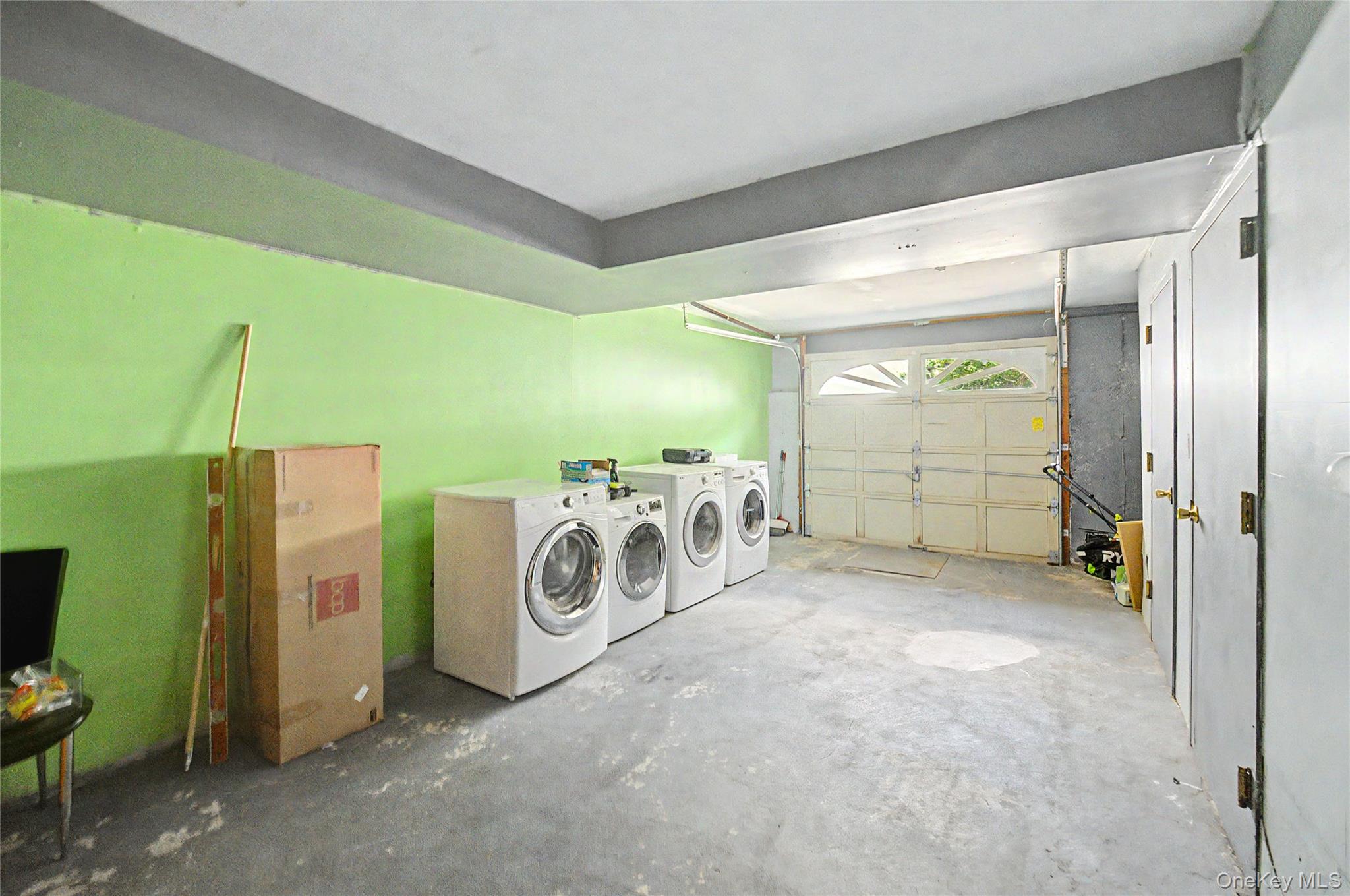 94 Greaves Avenue Property Photo 25