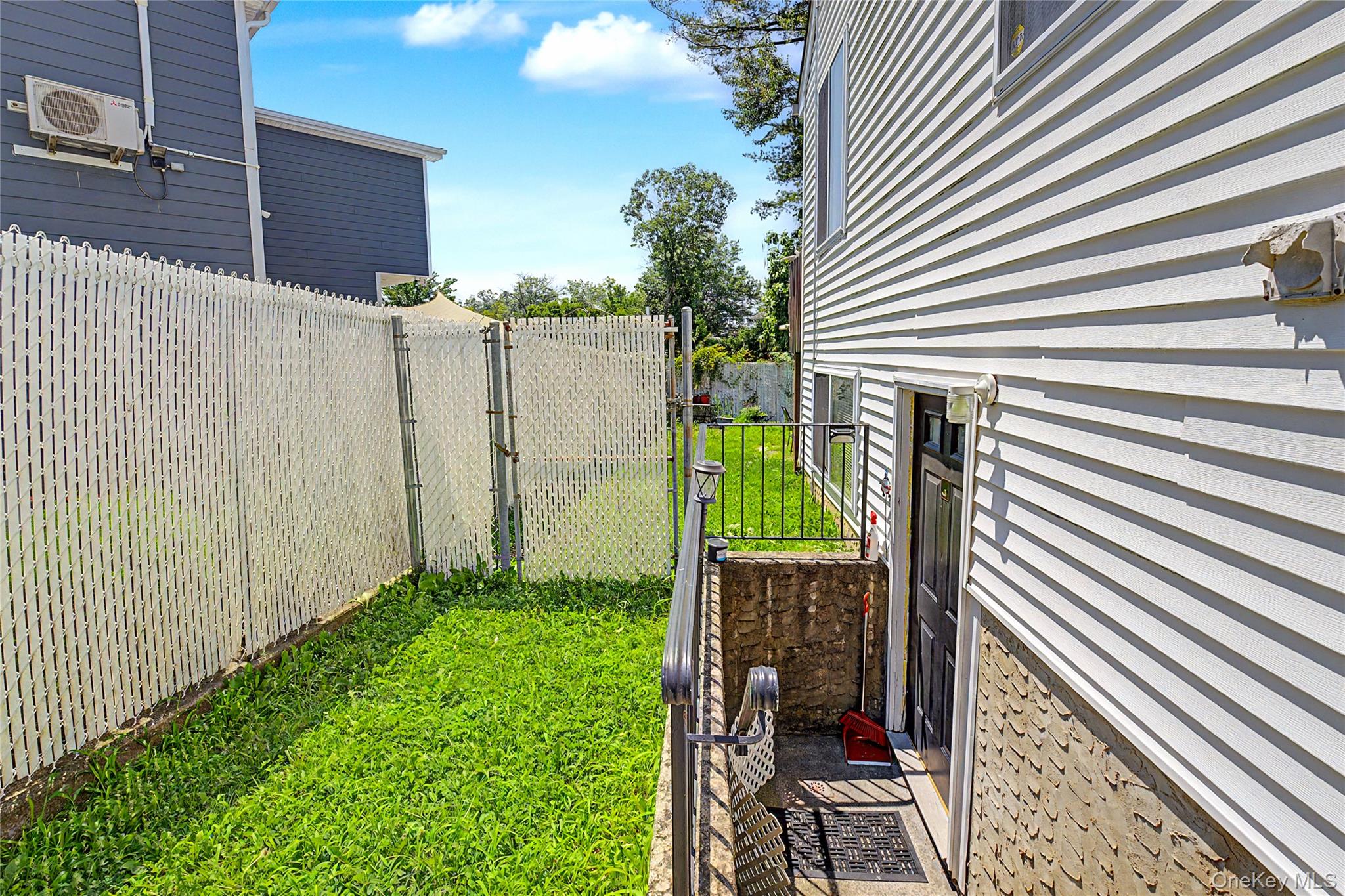 94 Greaves Avenue Property Photo 28
