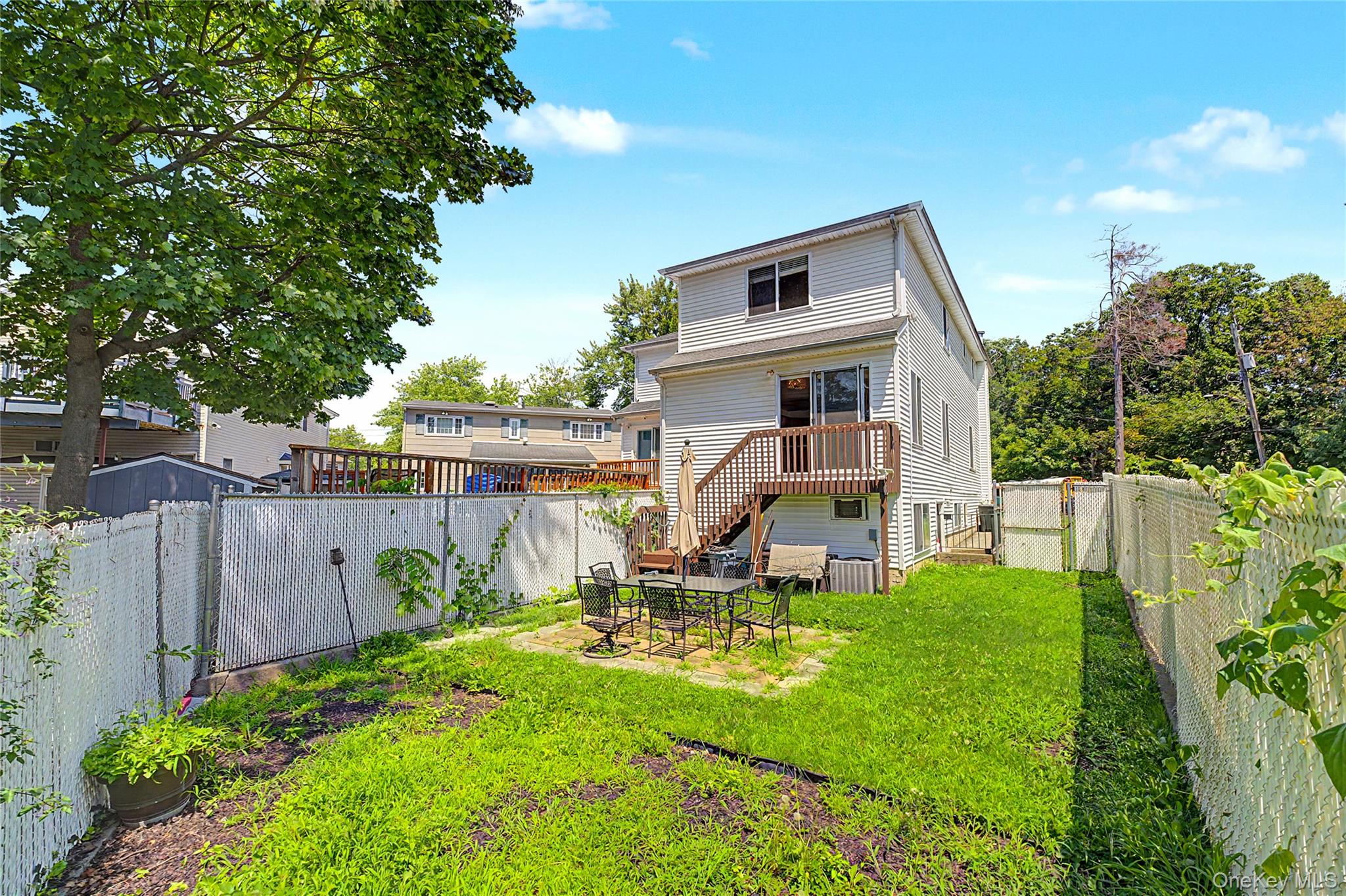 94 Greaves Avenue Property Photo 36
