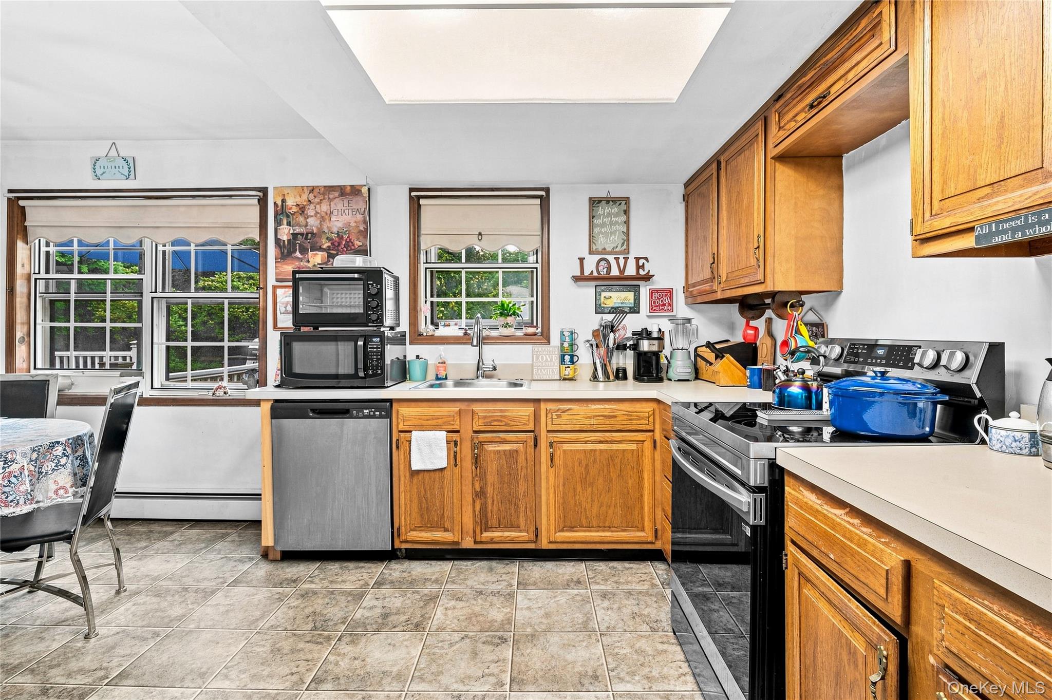 40 Glenridge Avenue Property Photo 8