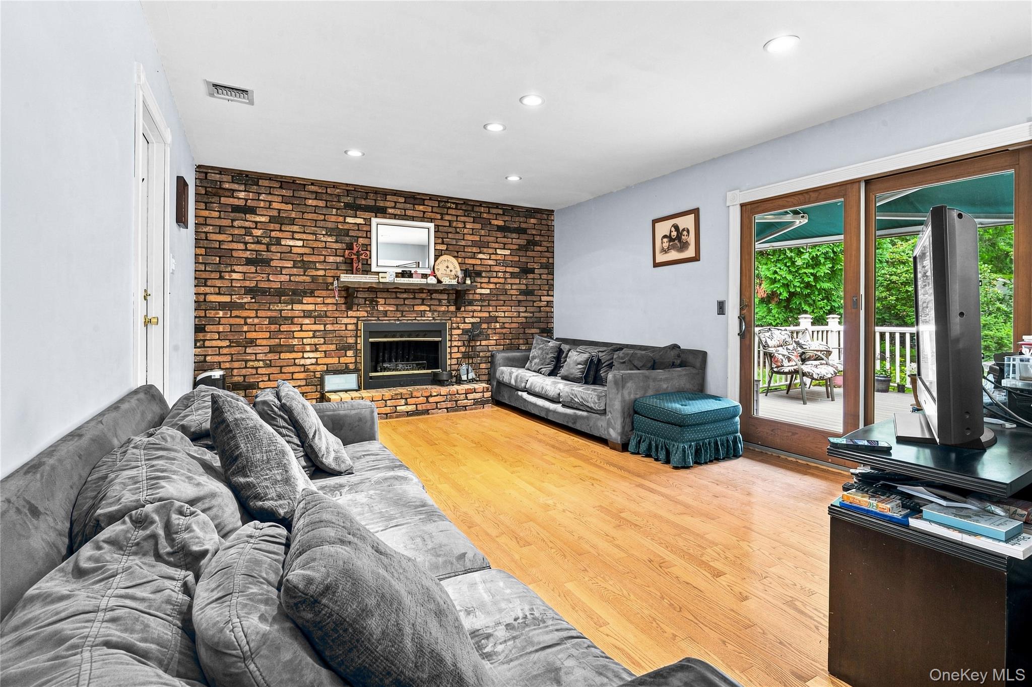 40 Glenridge Avenue Property Photo 13