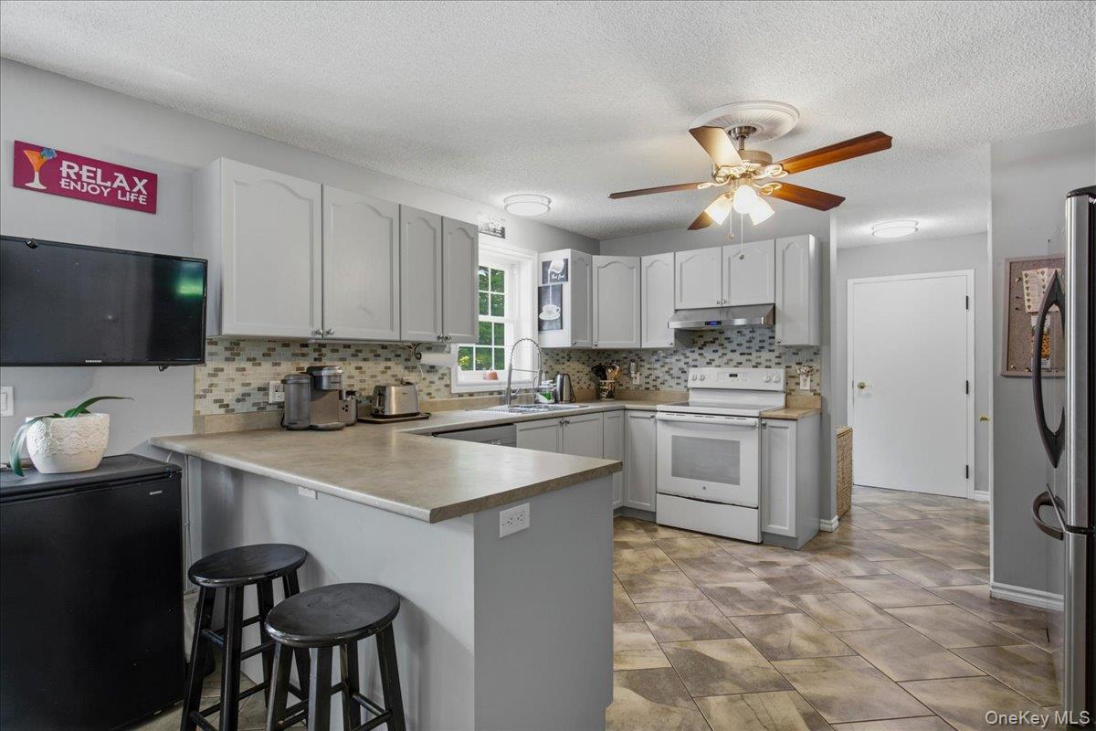 36 Hillside Avenue Property Photo 14