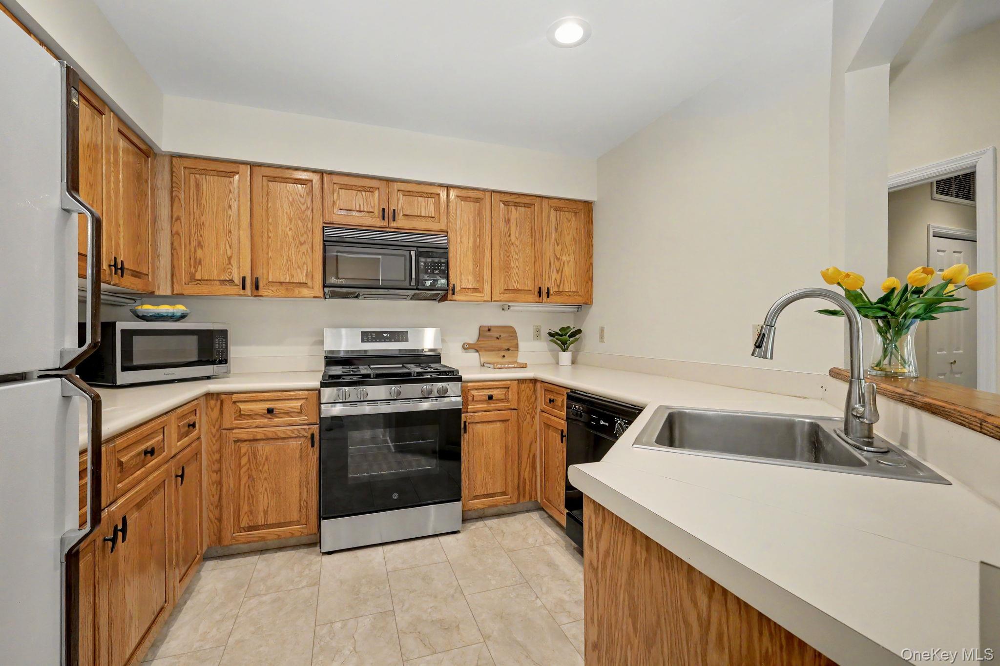 601 Half Moon Bay Drive Property Photo 8