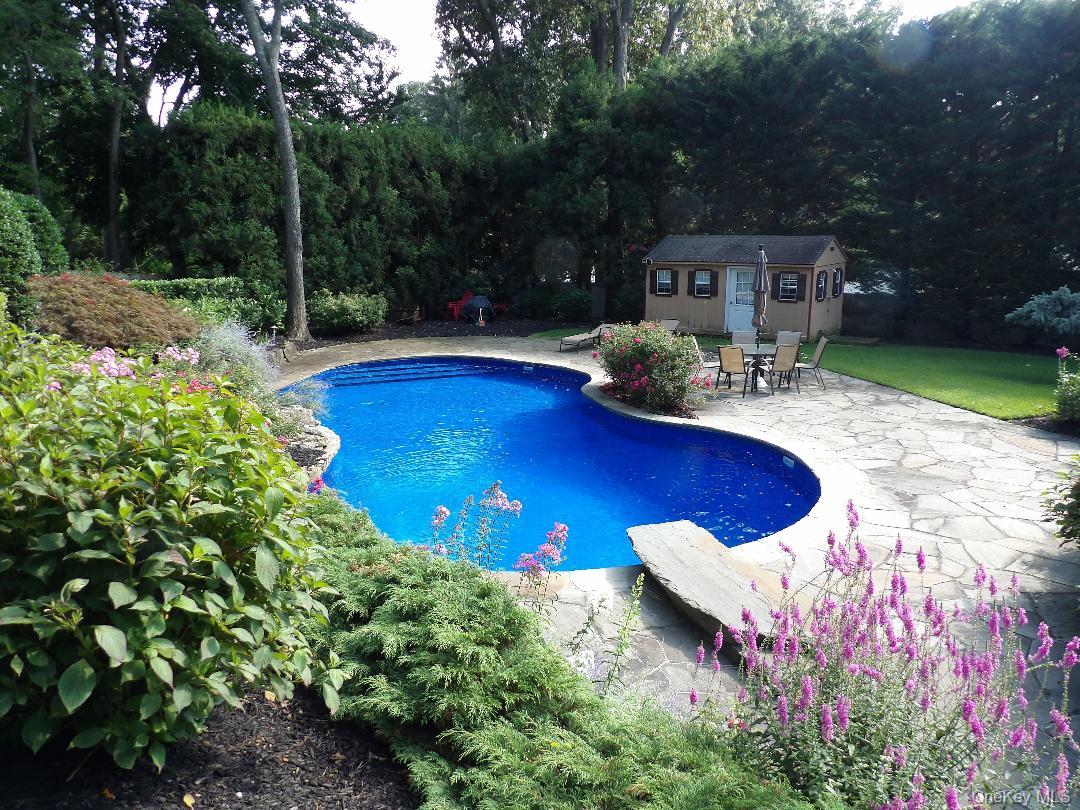 10 George Hill Road Property Photo 5