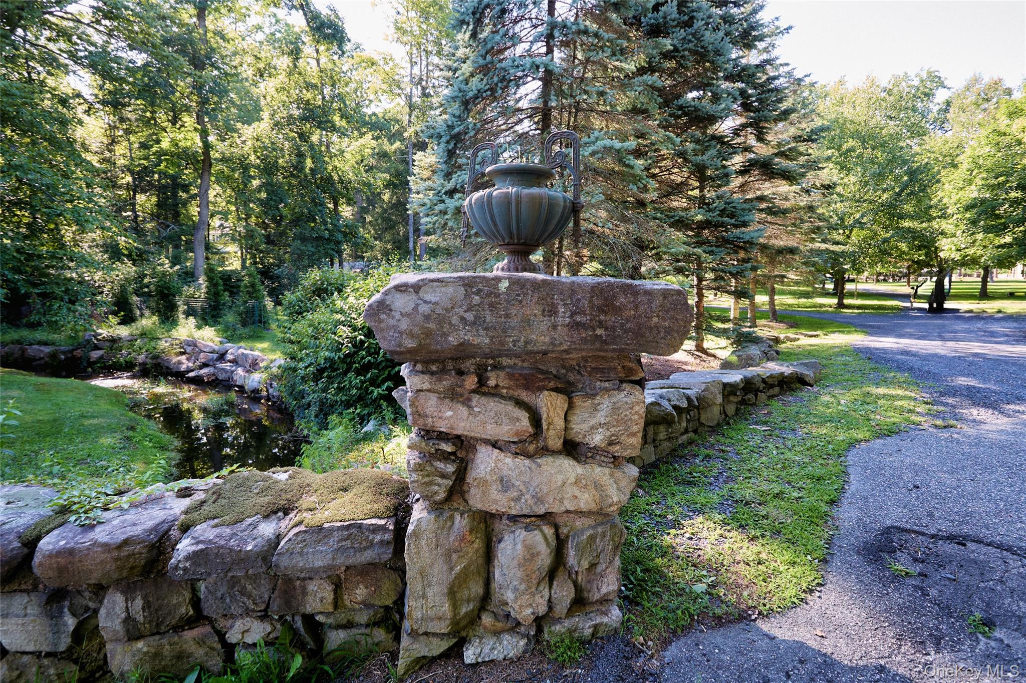 102 W Lake Road Property Photo 4