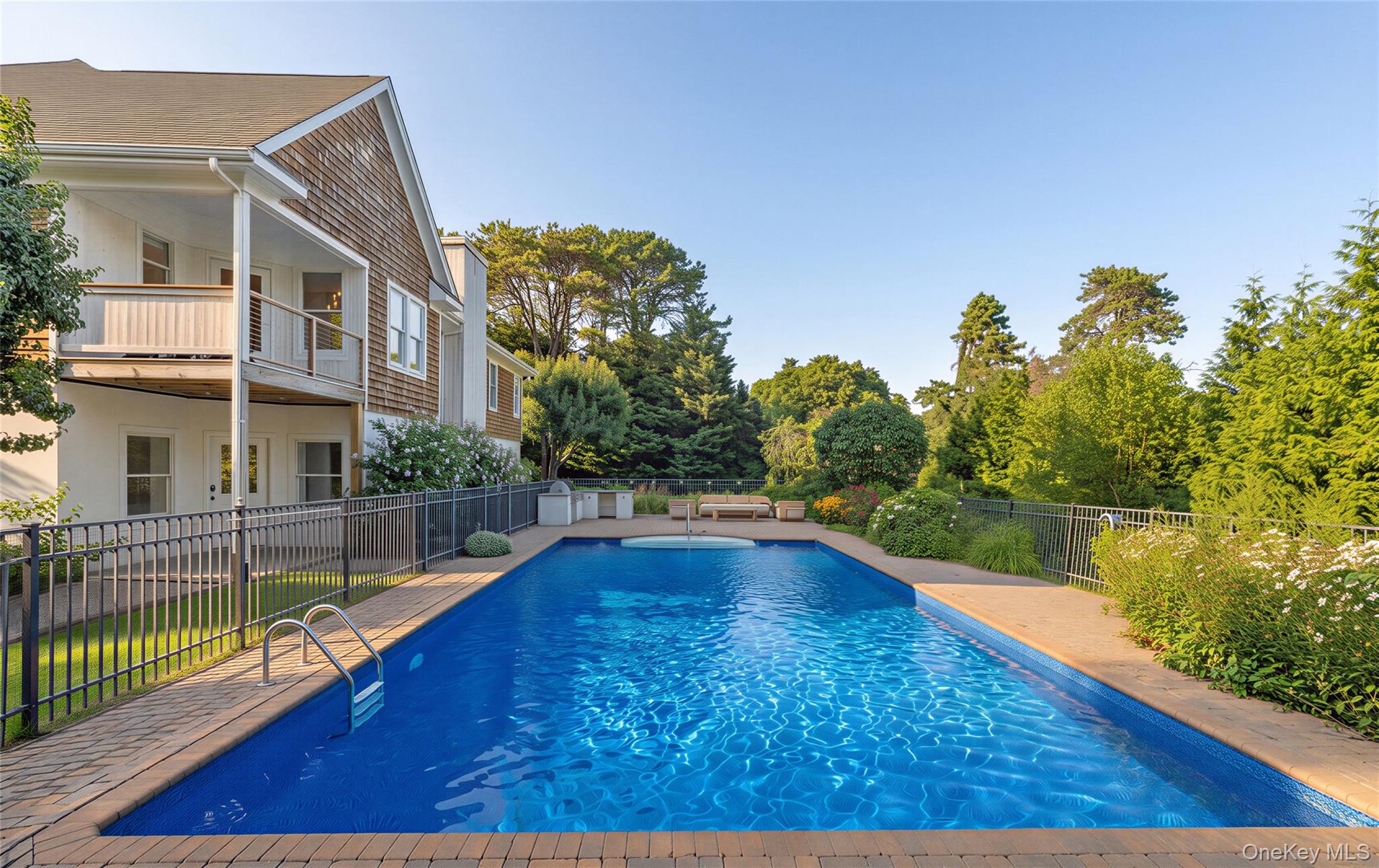 10 Peconic View Court Property Photo 3