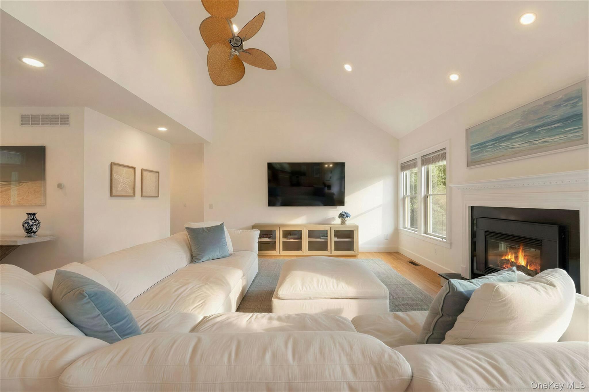 10 Peconic View Court Property Photo 8