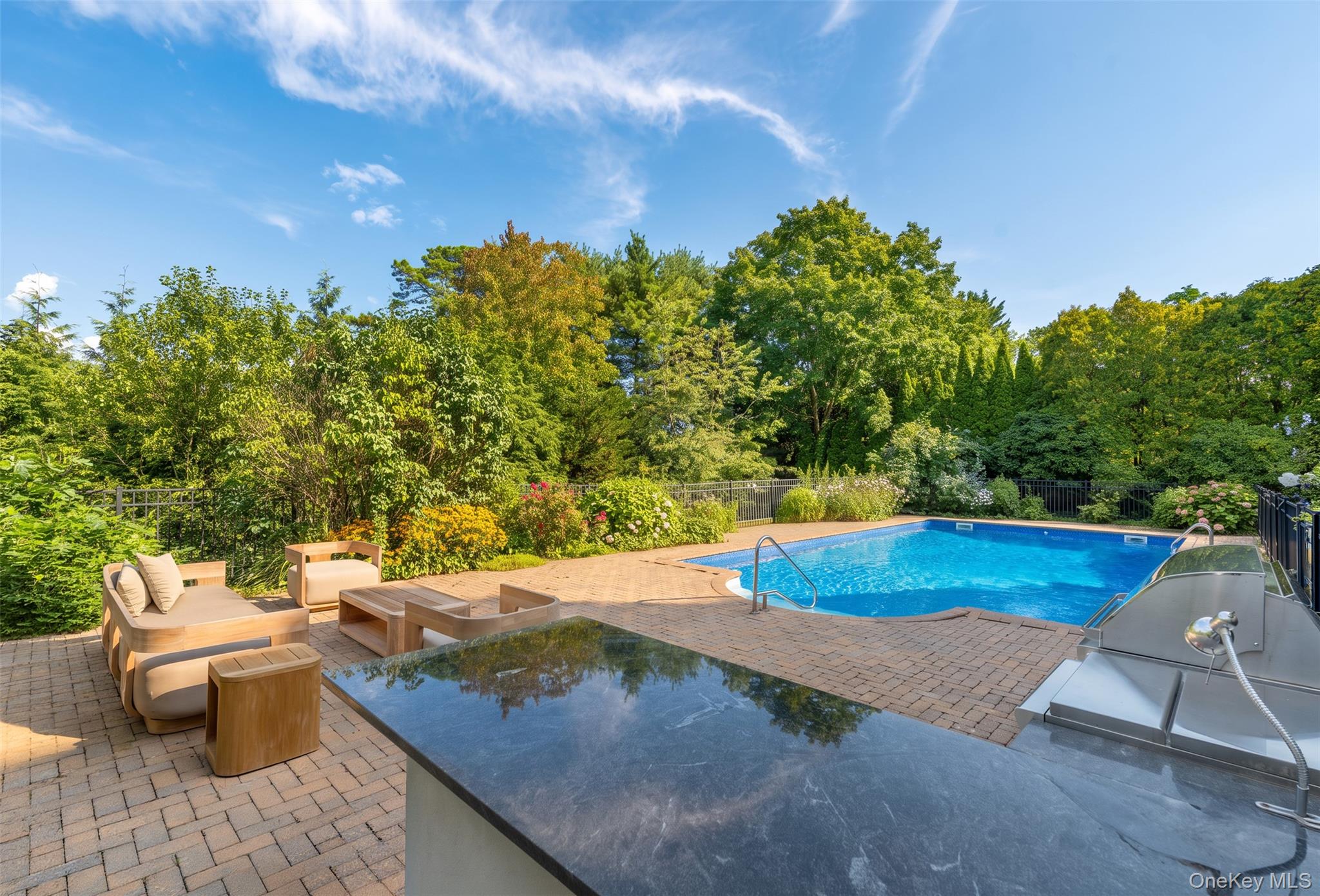 10 Peconic View Court Property Photo 27