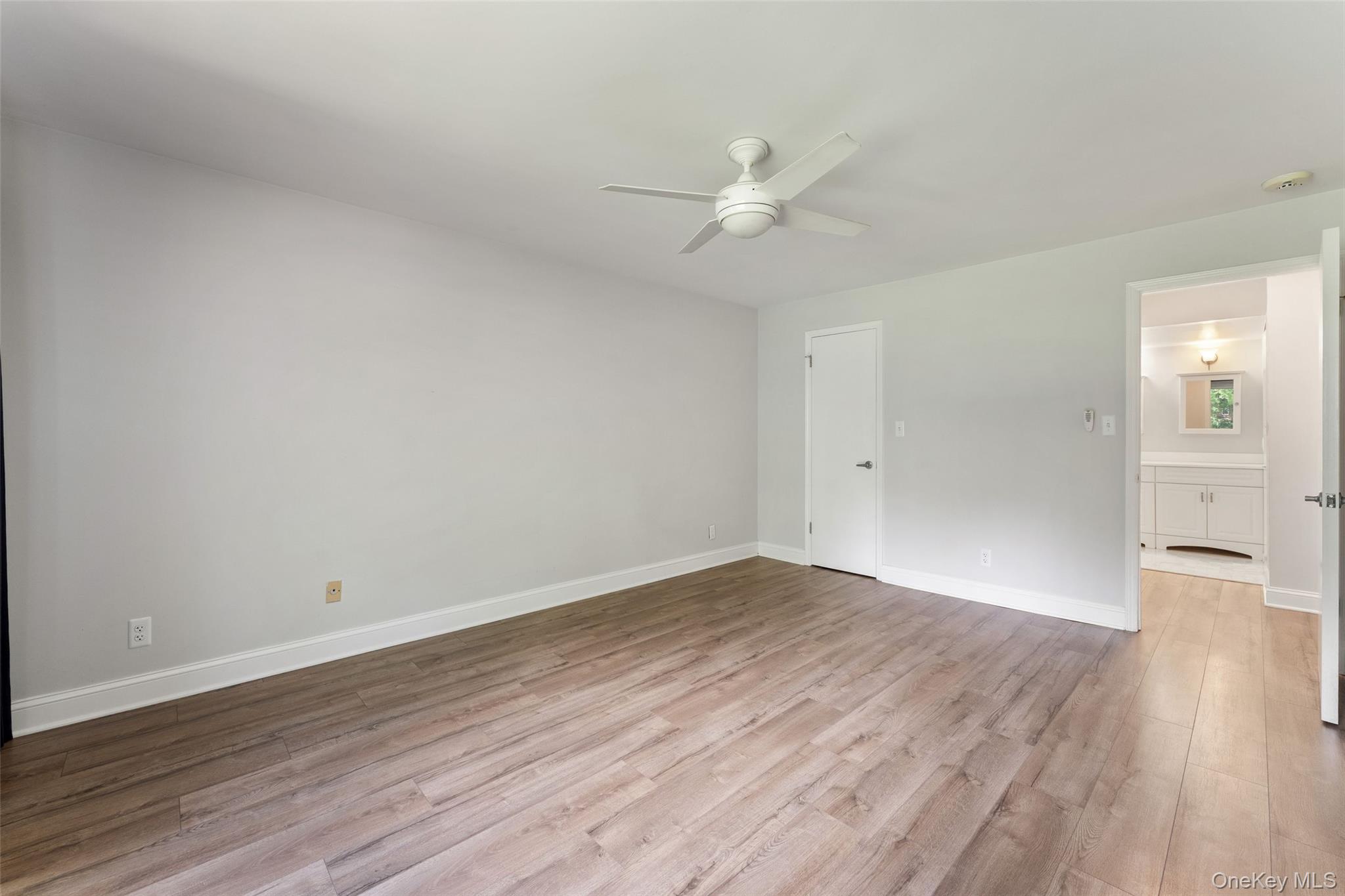 18 Bronxville Glen Drive 3-12 Property Photo 19