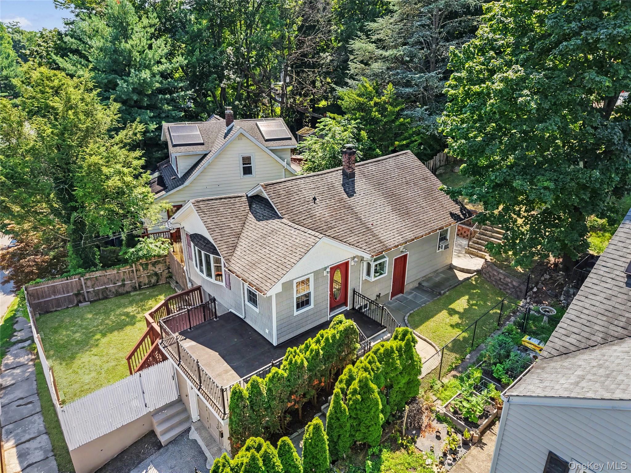 684 Marion Avenue Property Photo 1