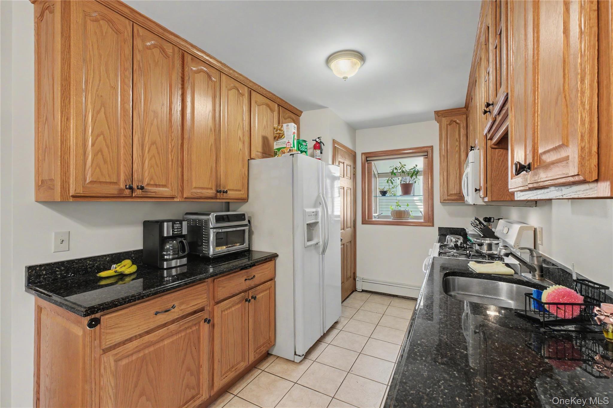 684 Marion Avenue Property Photo 11