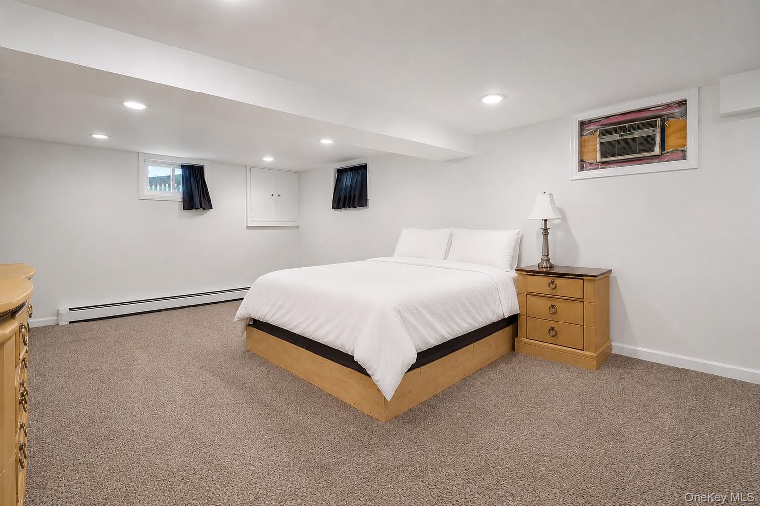 684 Marion Avenue Property Photo 19