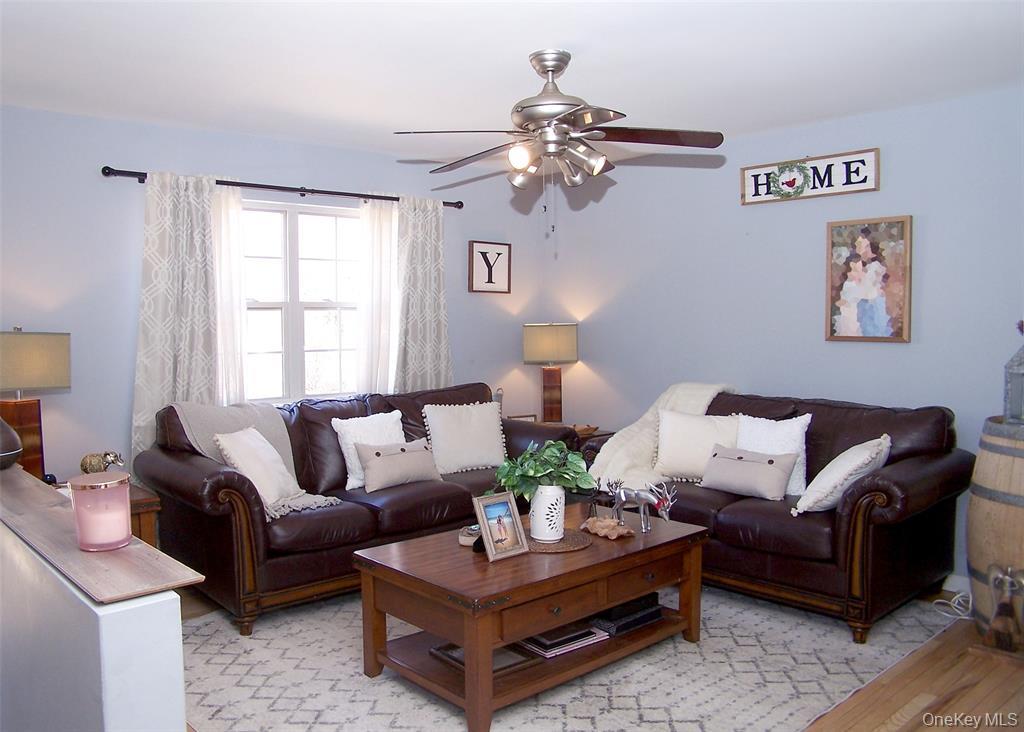 11 Doral Lane Property Photo 3
