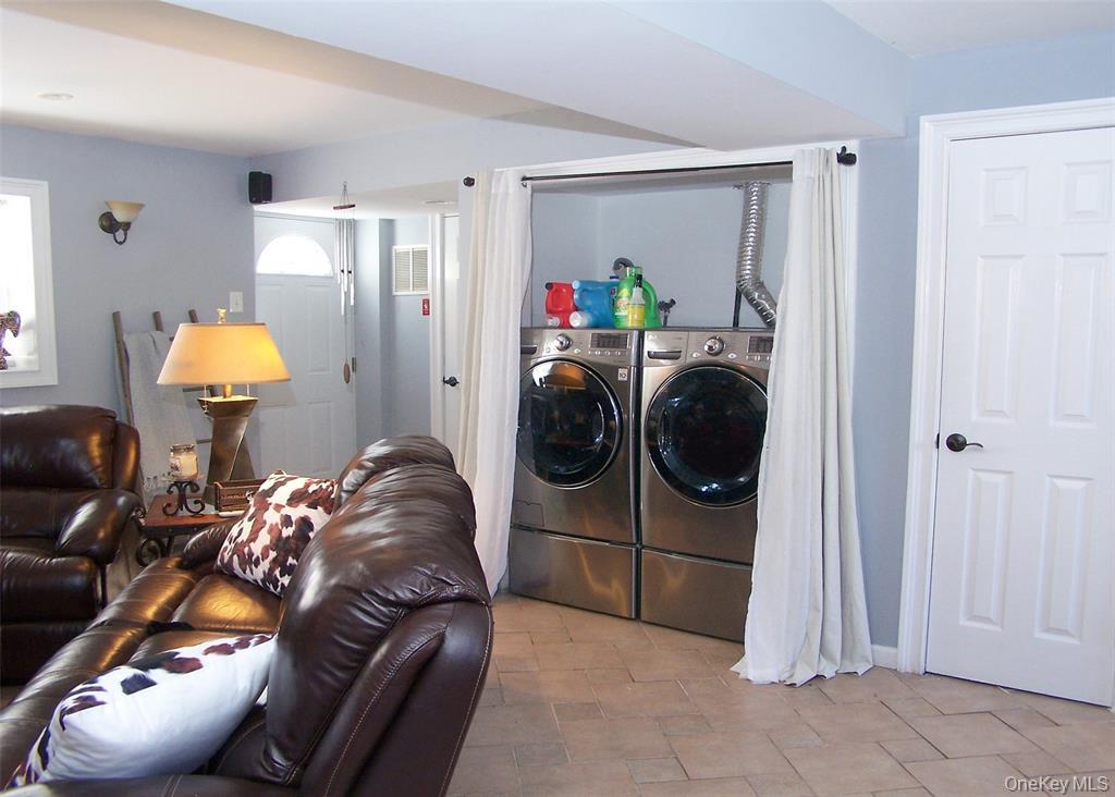 11 Doral Lane Property Photo 6