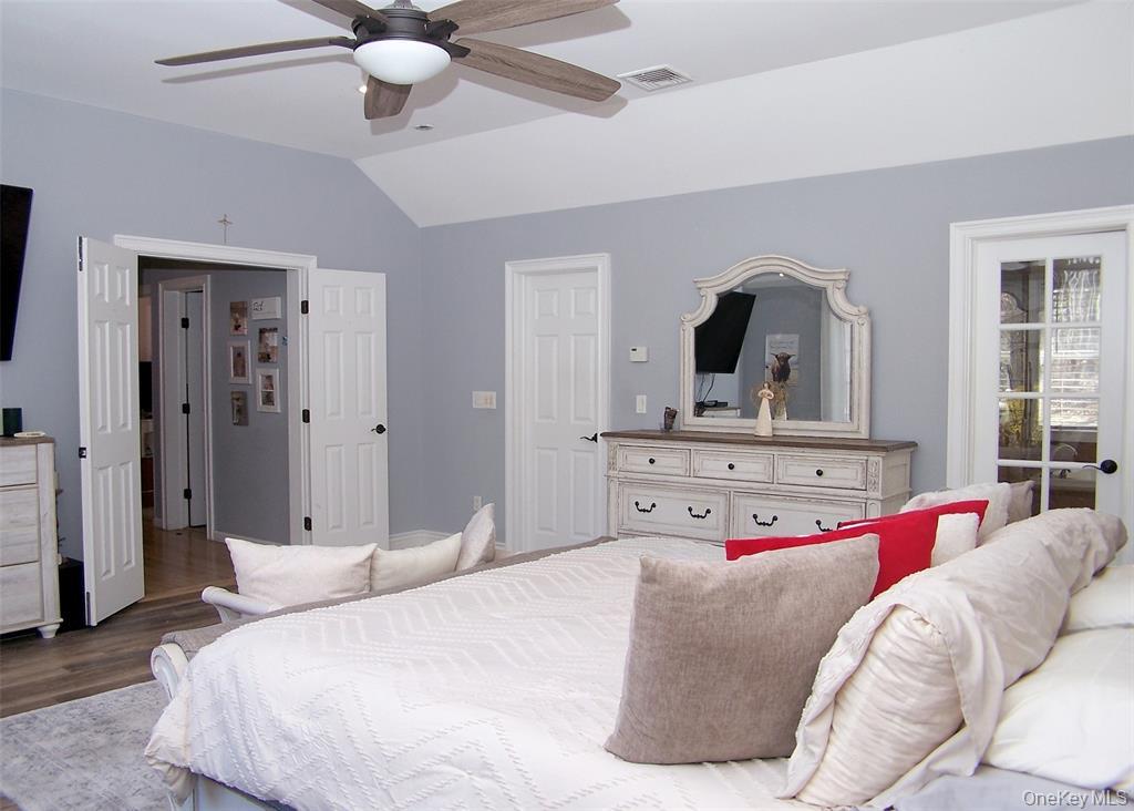 11 Doral Lane Property Photo 13