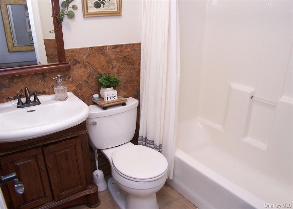 11 Doral Lane Property Photo 21