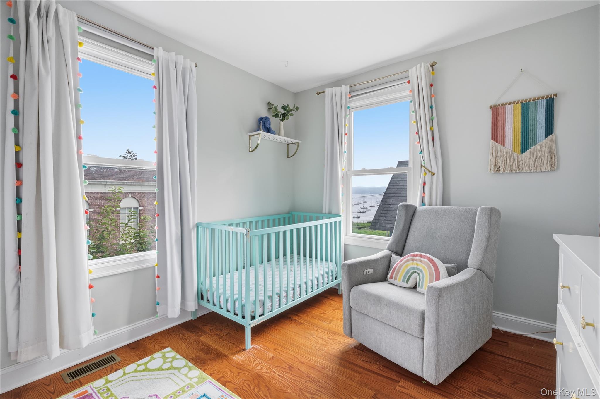 37 Lydecker Street Property Photo 15