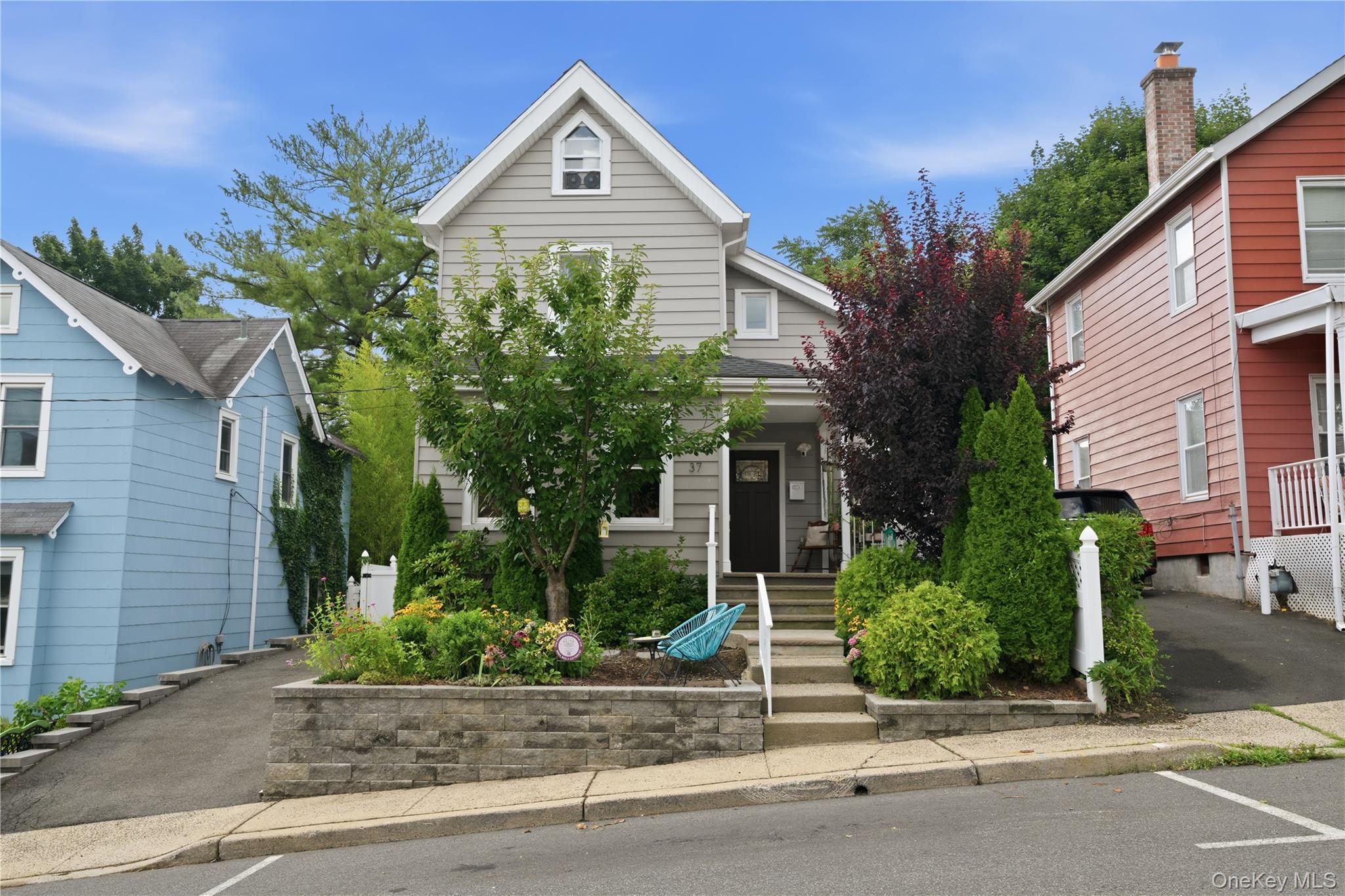 37 Lydecker Street Property Photo 24