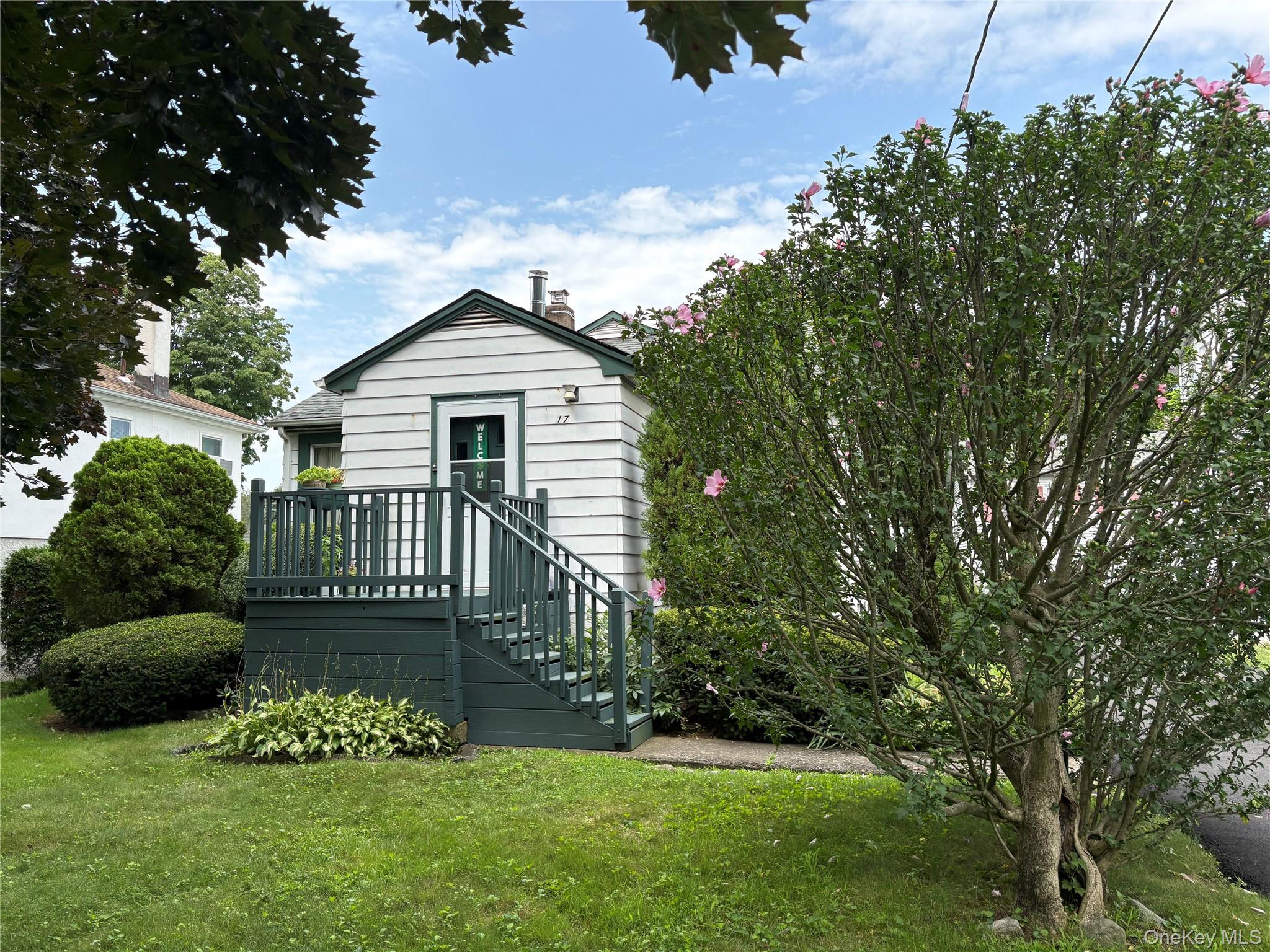 17 Sheridan Avenue Property Photo 1