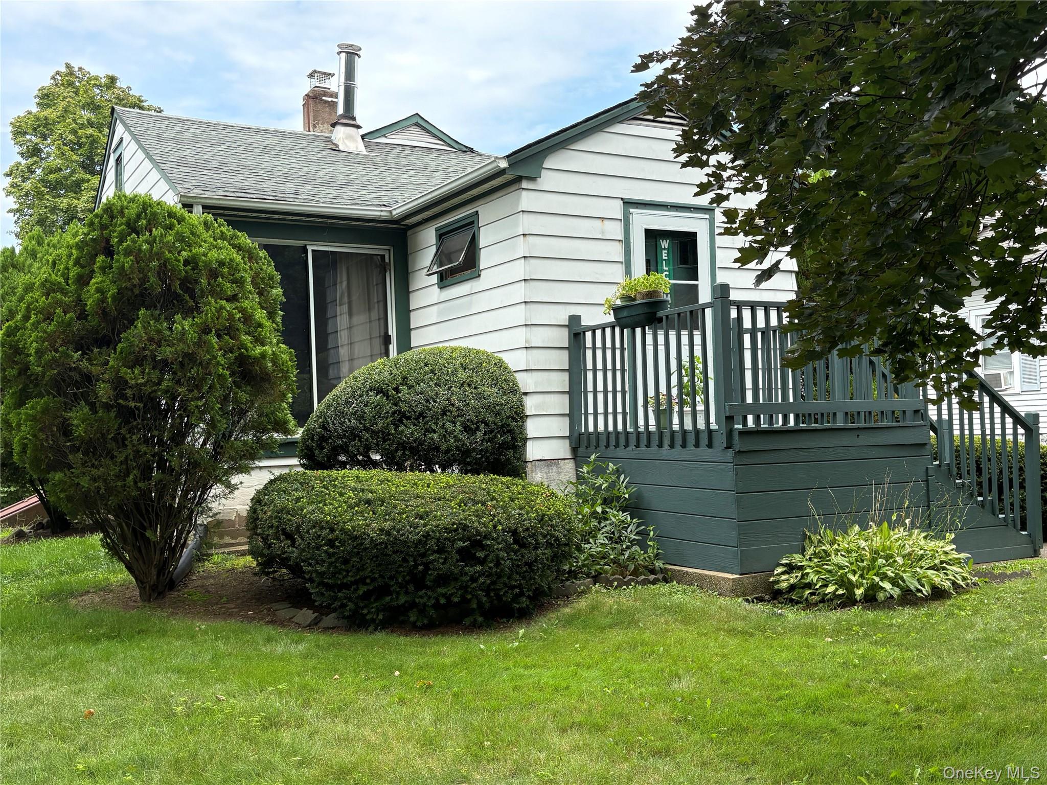 17 Sheridan Avenue Property Photo 4