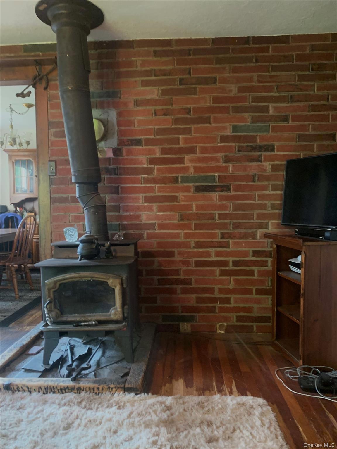 17 Sheridan Avenue Property Photo 8