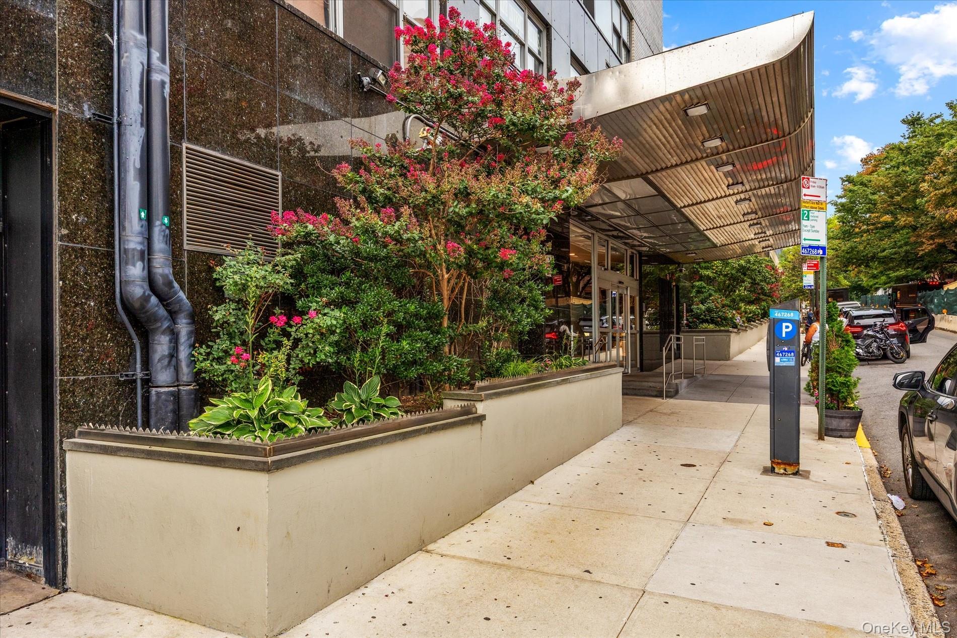 125-10 Queens Boulevard 716 Property Photo 1