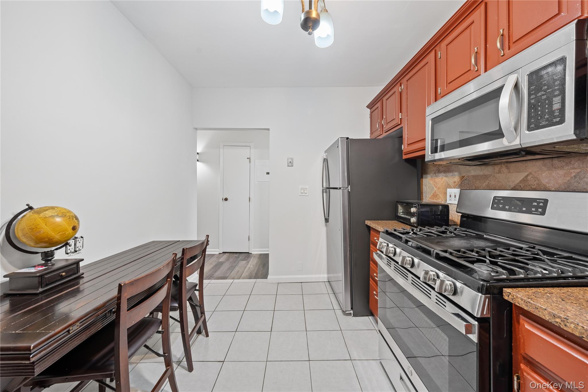 240 Halstead Avenue A3 Property Photo 9