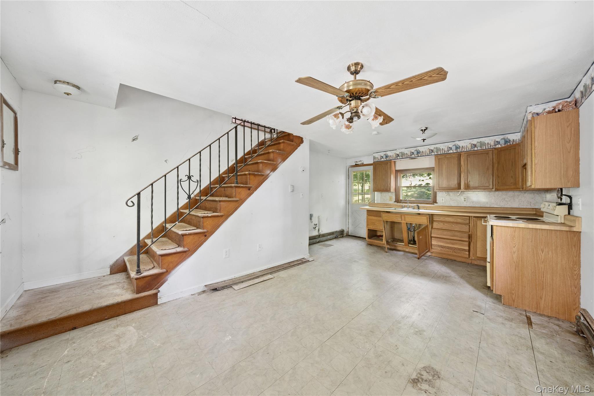 17 Waterbury Hill Road Property Photo 3