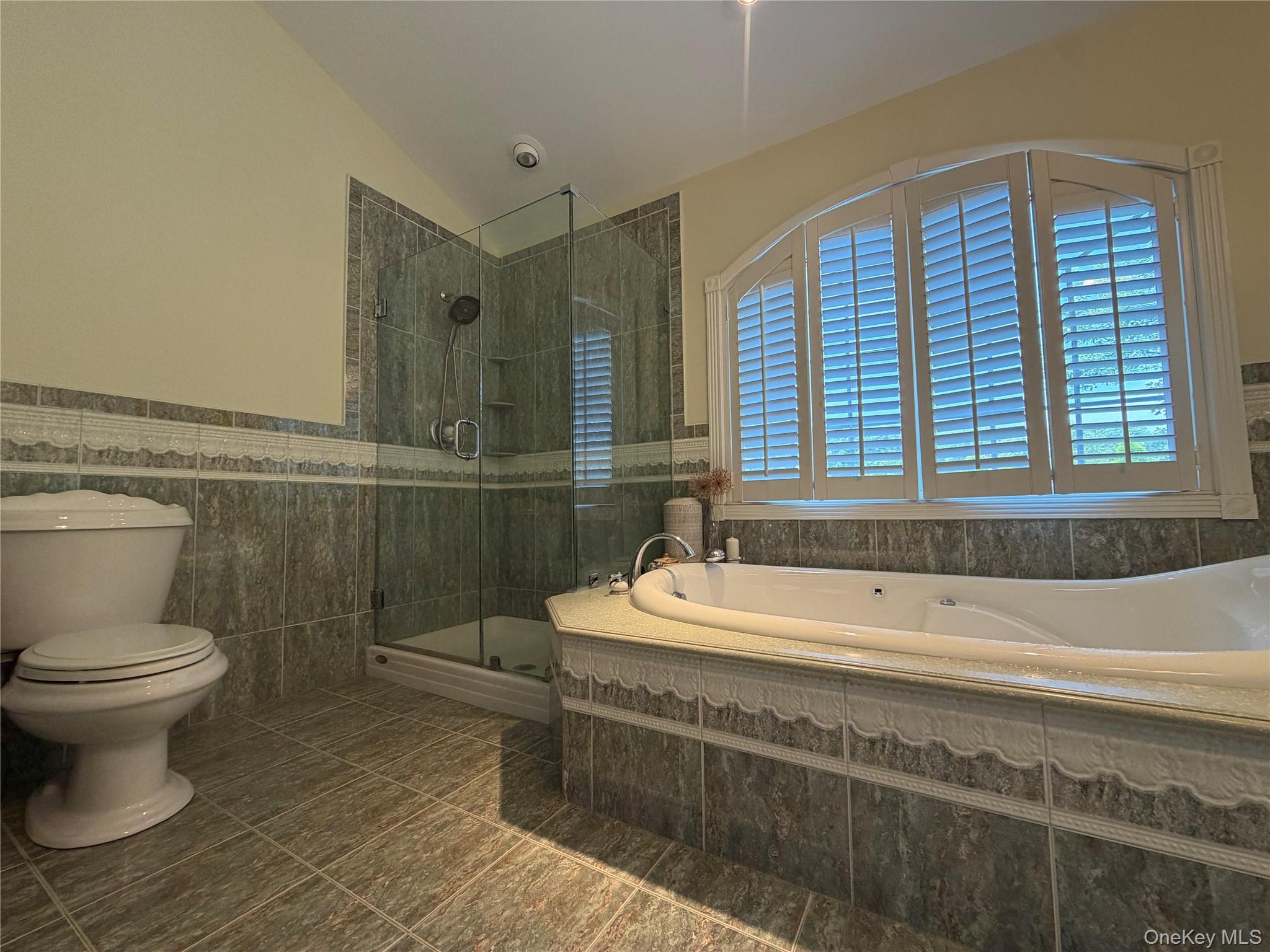 24 Arlington Avenue Property Photo 11