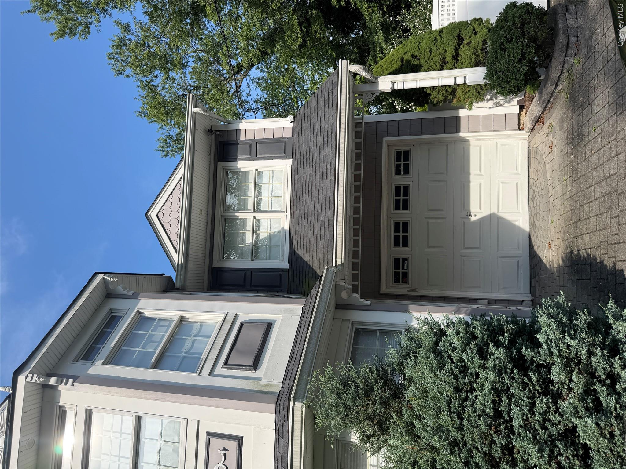 24 Arlington Avenue Property Photo 18