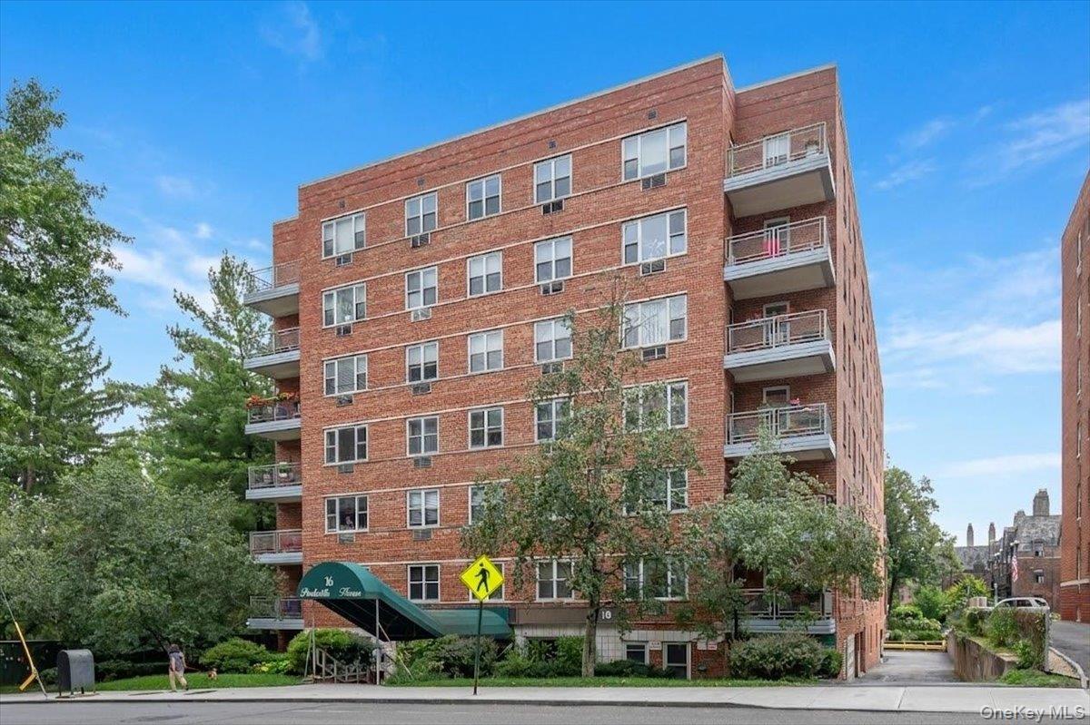 16 Lake Street 7k Property Photo 1